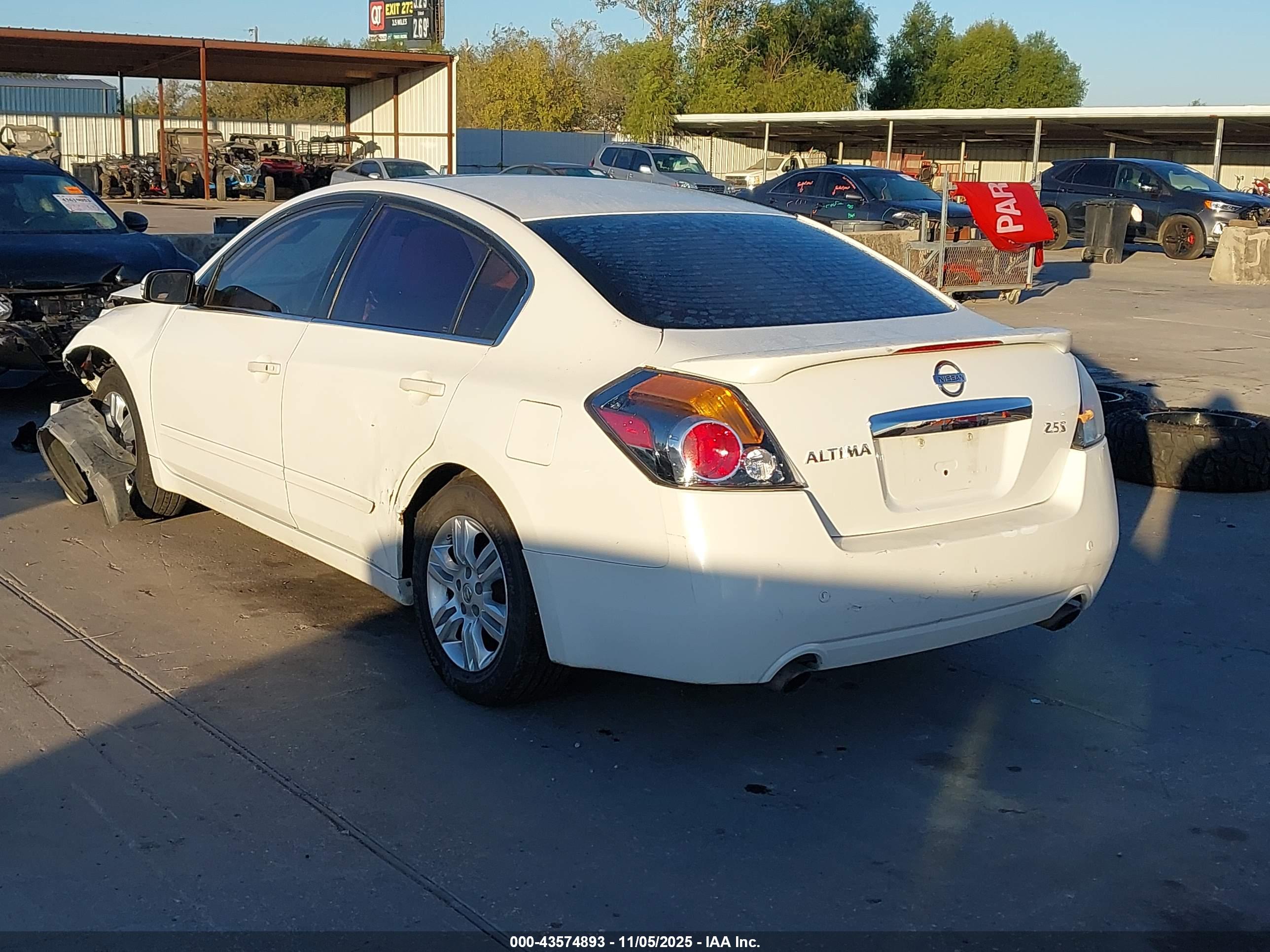 NISSAN ALTIMA image 3