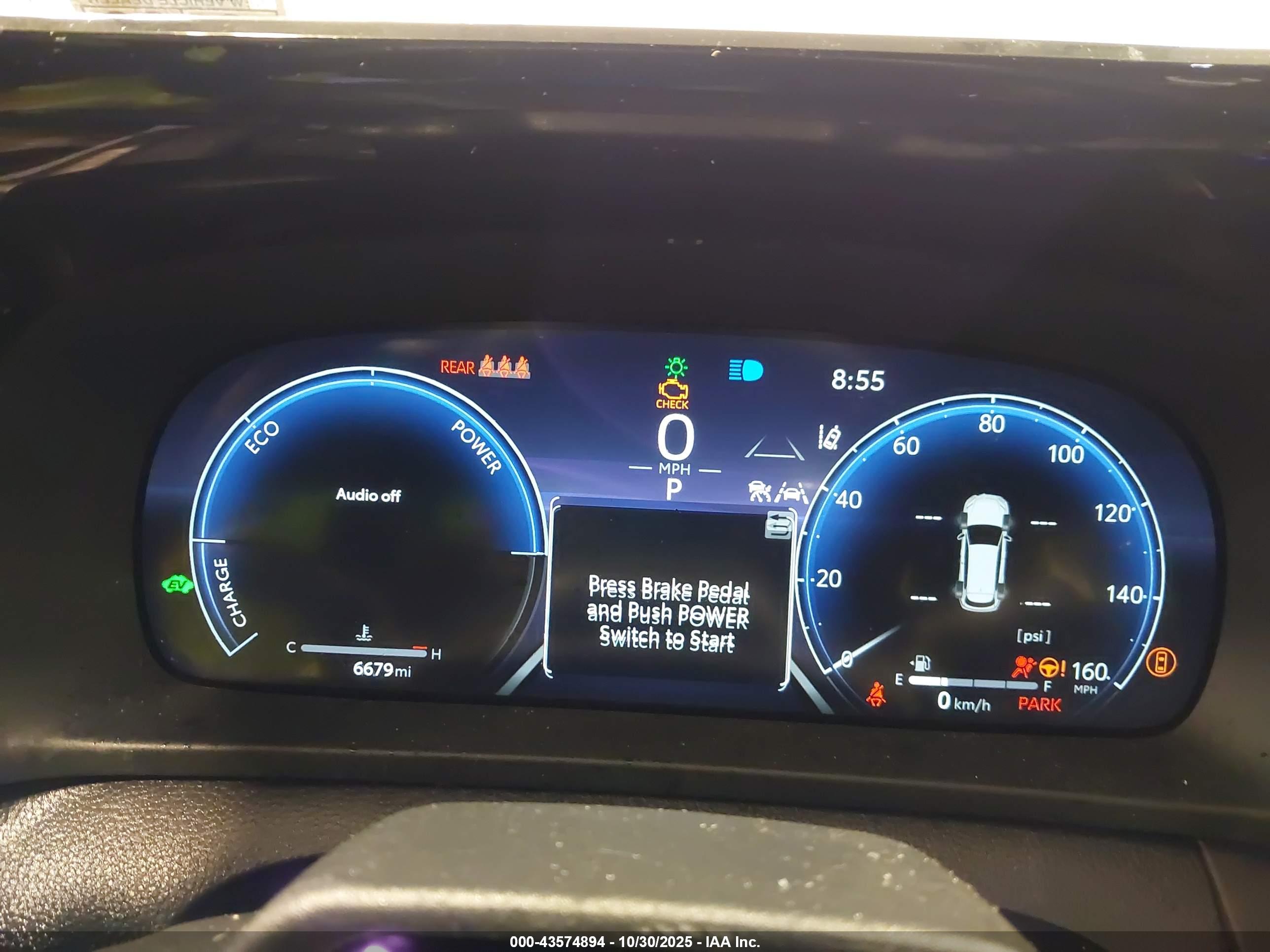 TOYOTA CROWN image 7