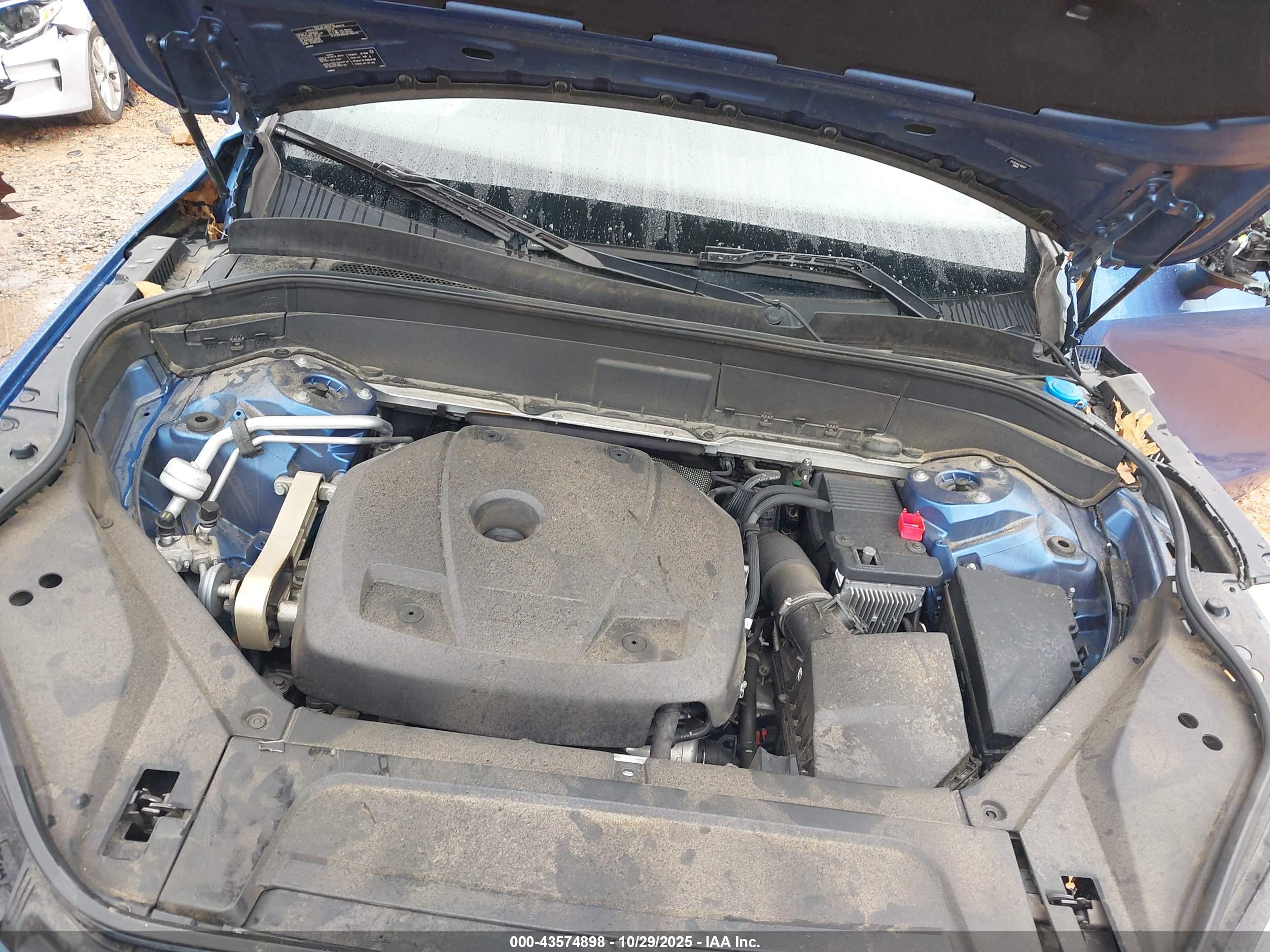 VOLVO XC90 image 10
