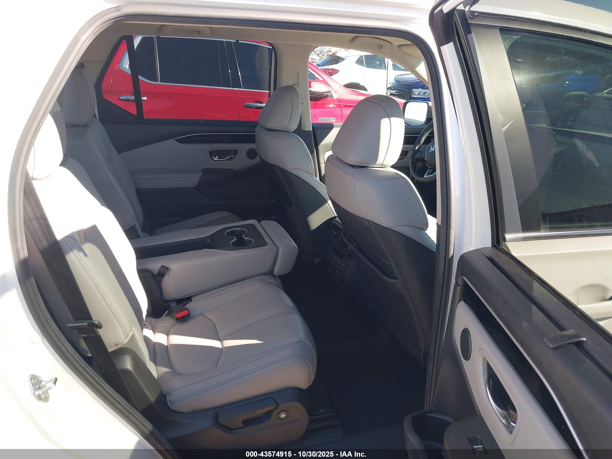 HONDA PILOT image 8