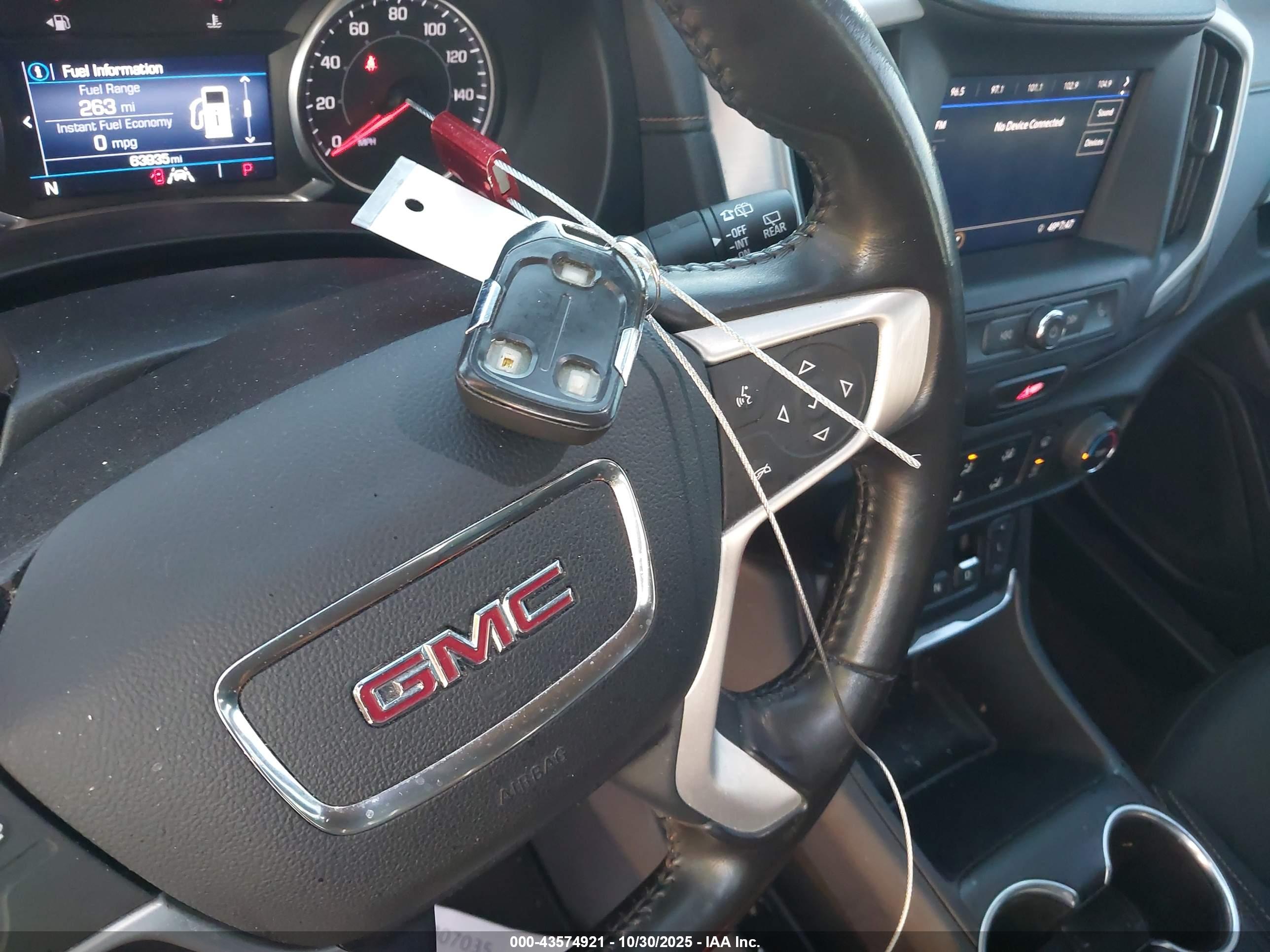 GMC TERRAIN image 11