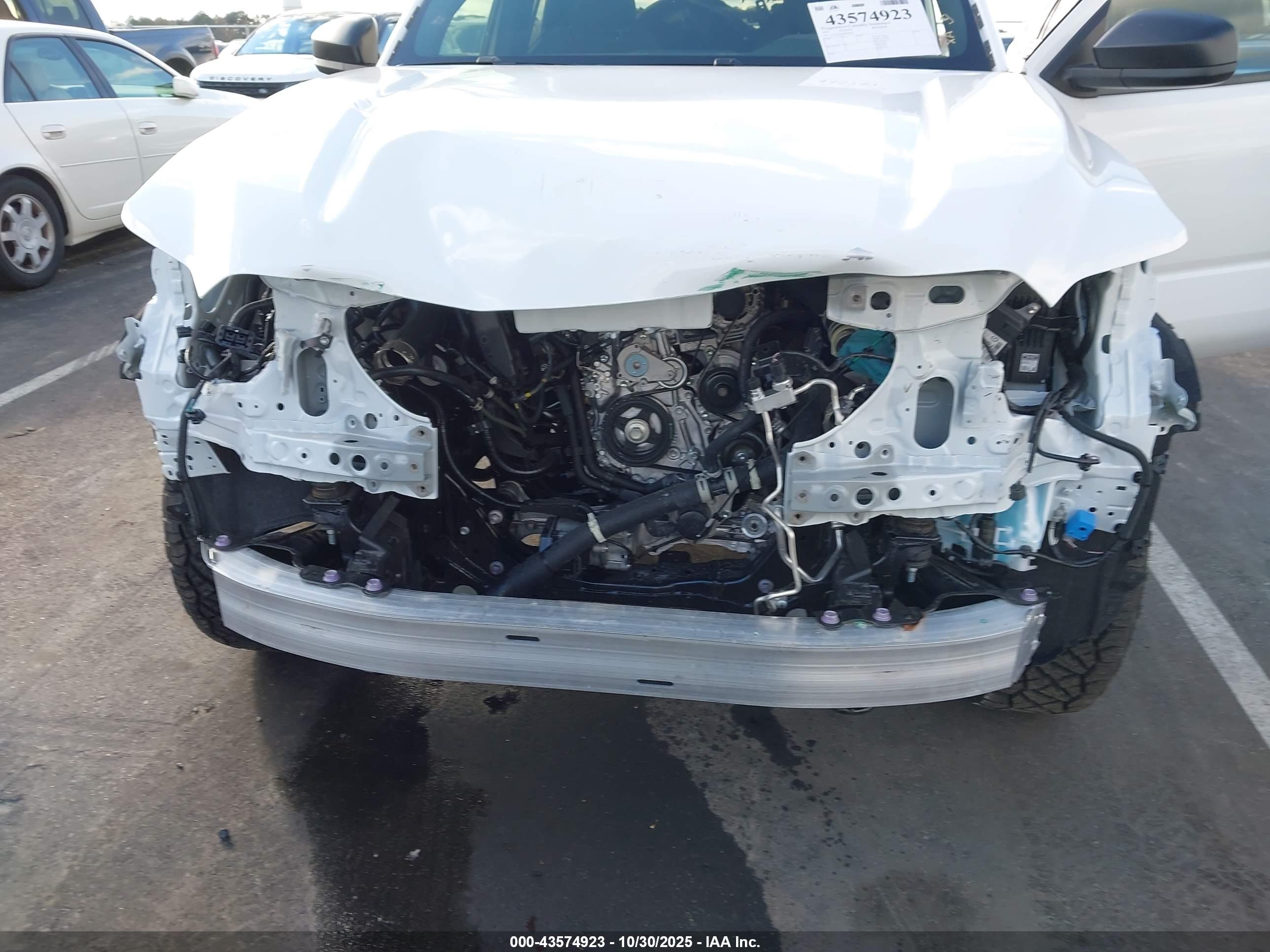 TOYOTA 4RUNNER image 6