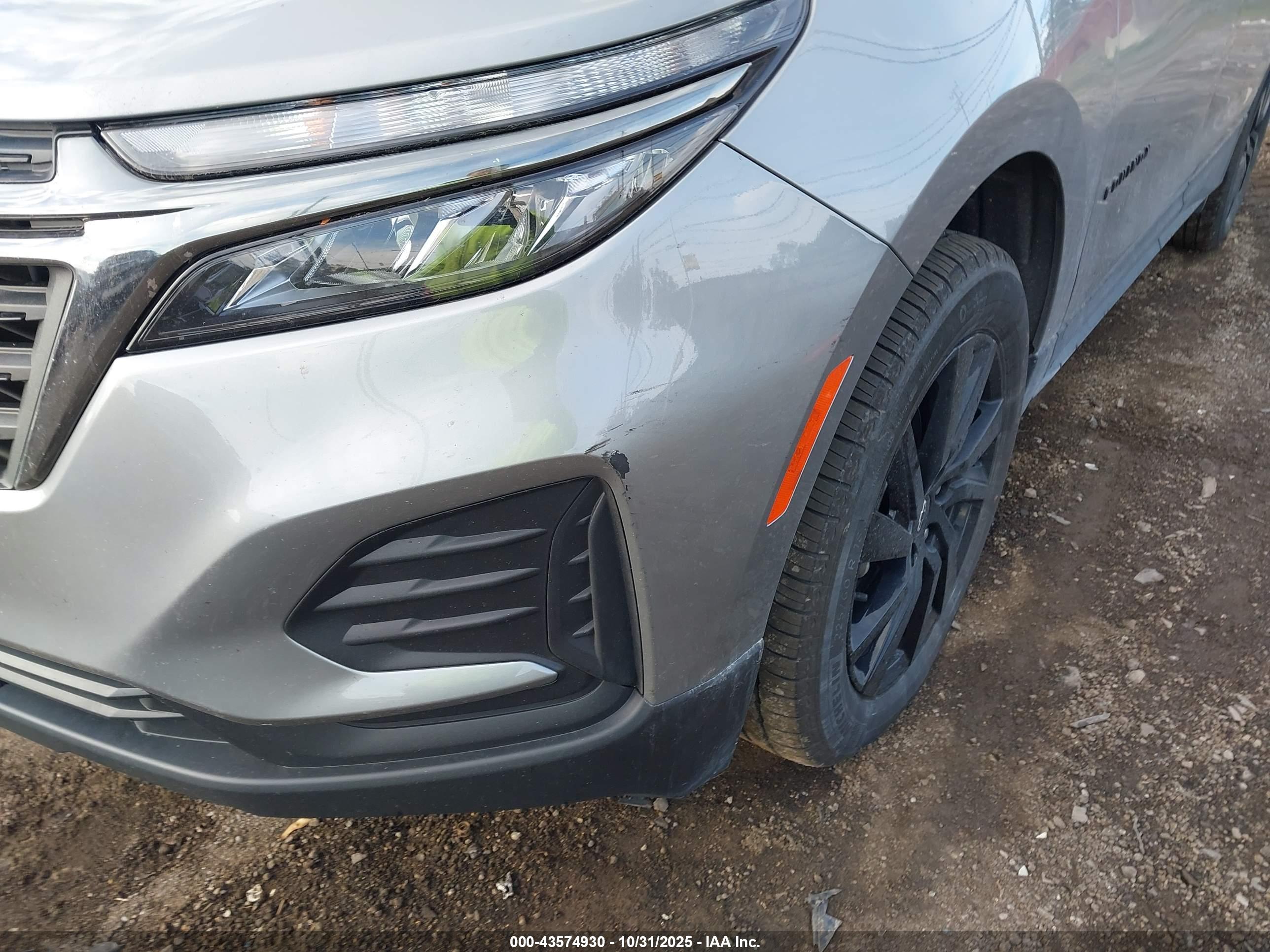 CHEVROLET EQUINOX image 6