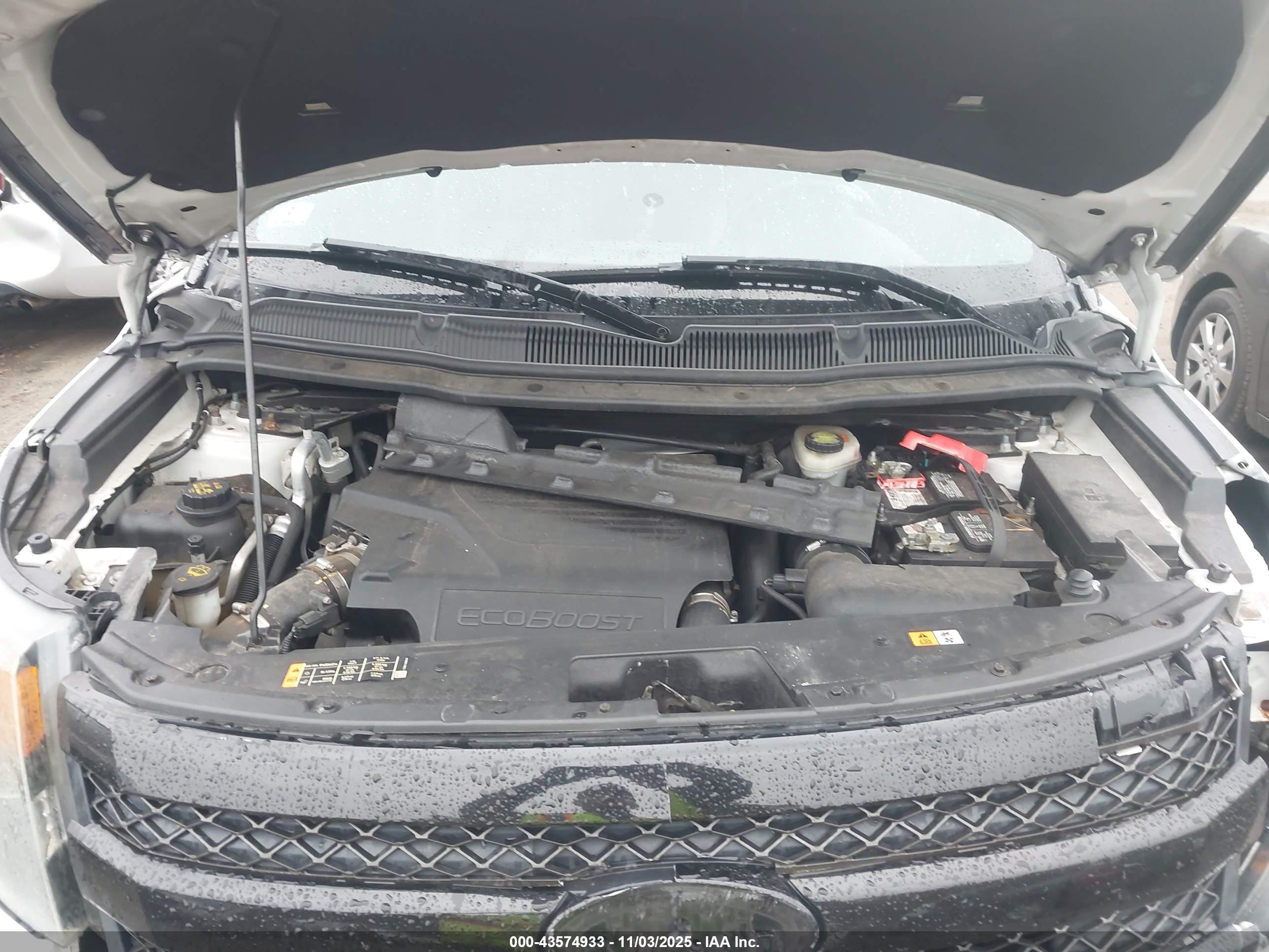 FORD EXPLORER image 10