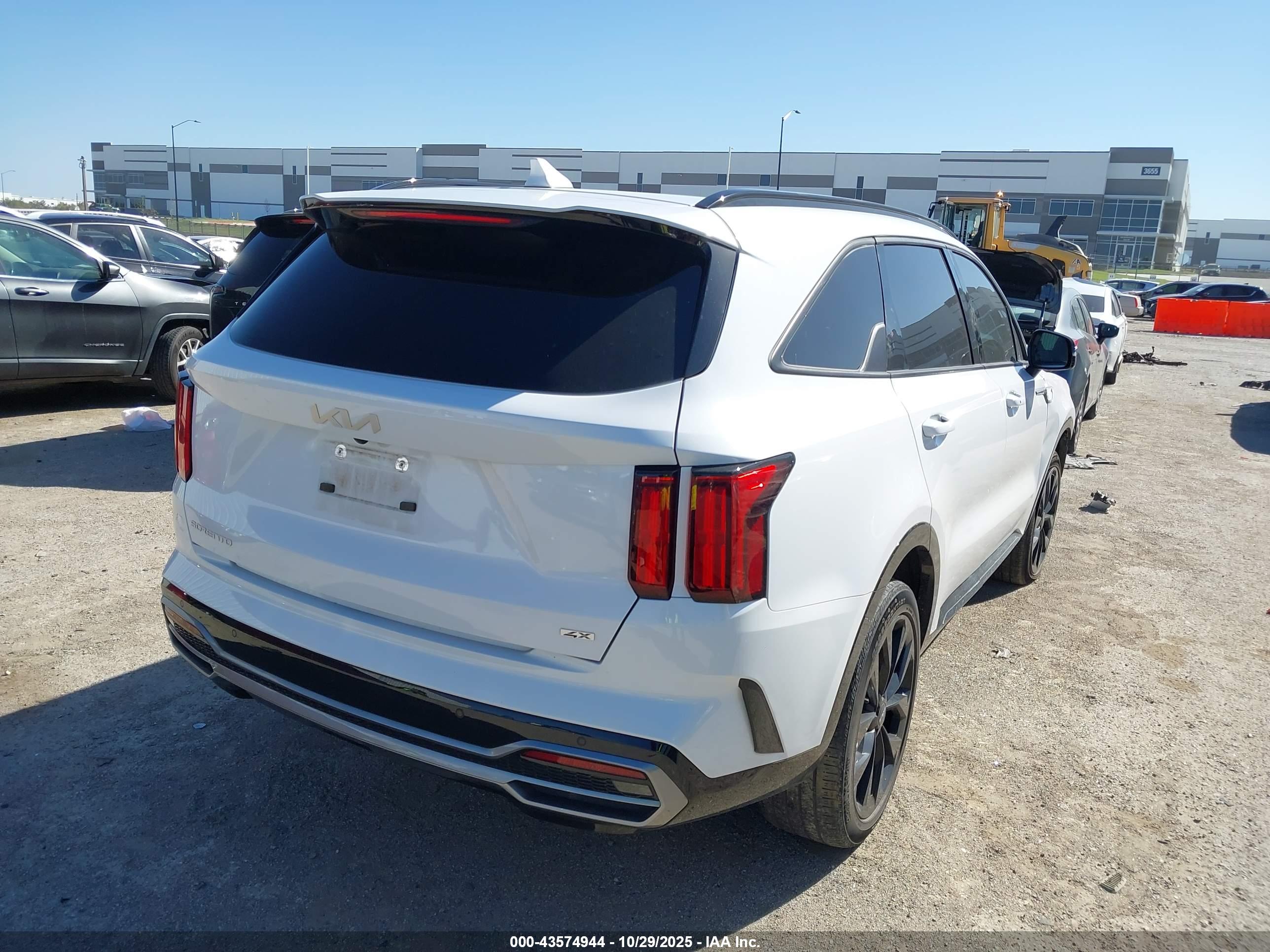 KIA SORENTO image 4