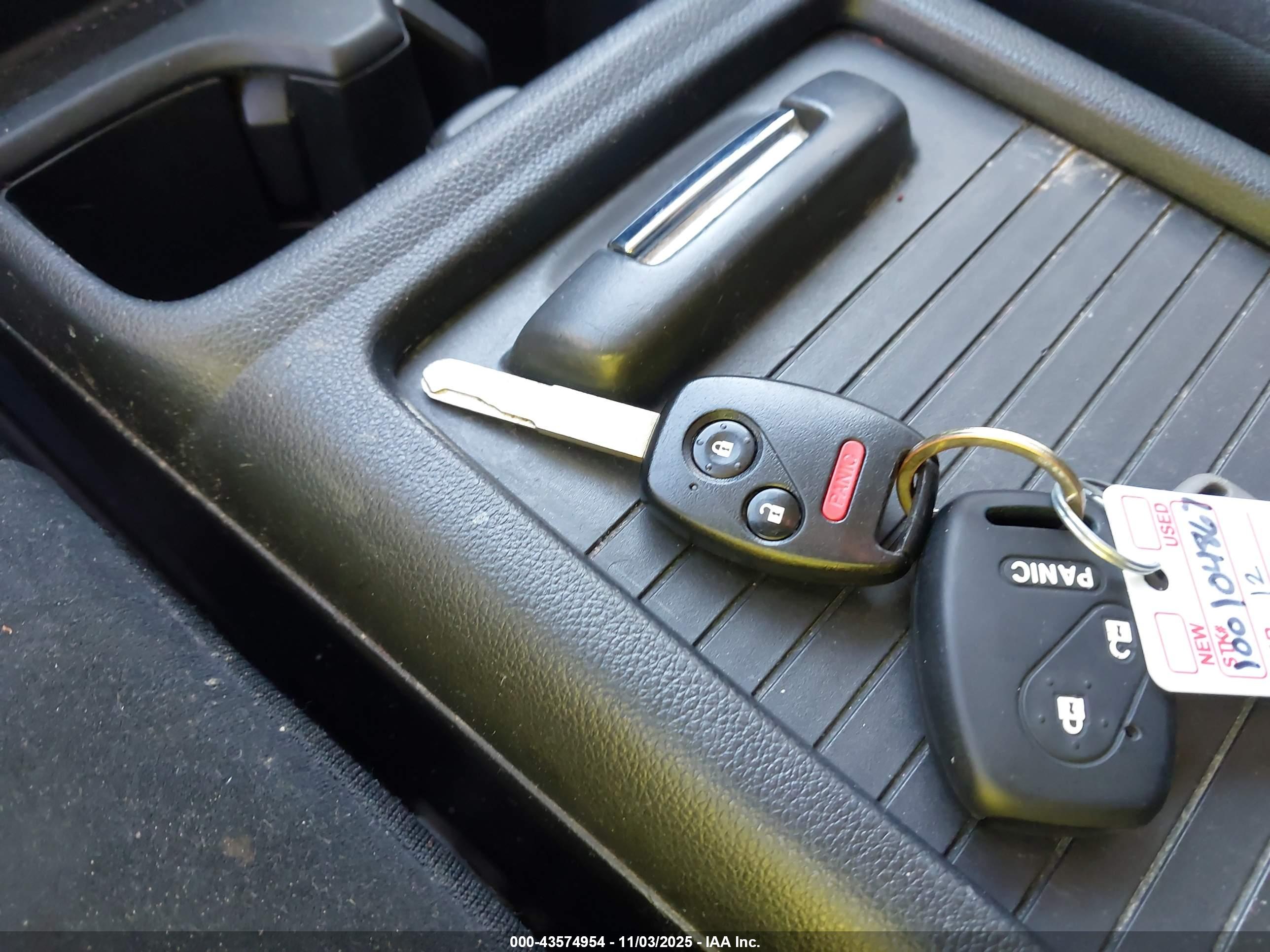 HONDA CR-V image 11
