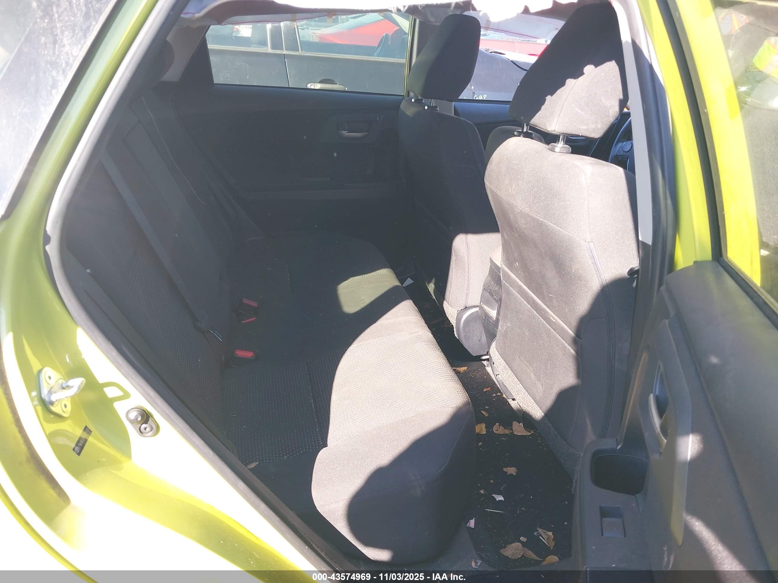 TOYOTA COROLLA image 8
