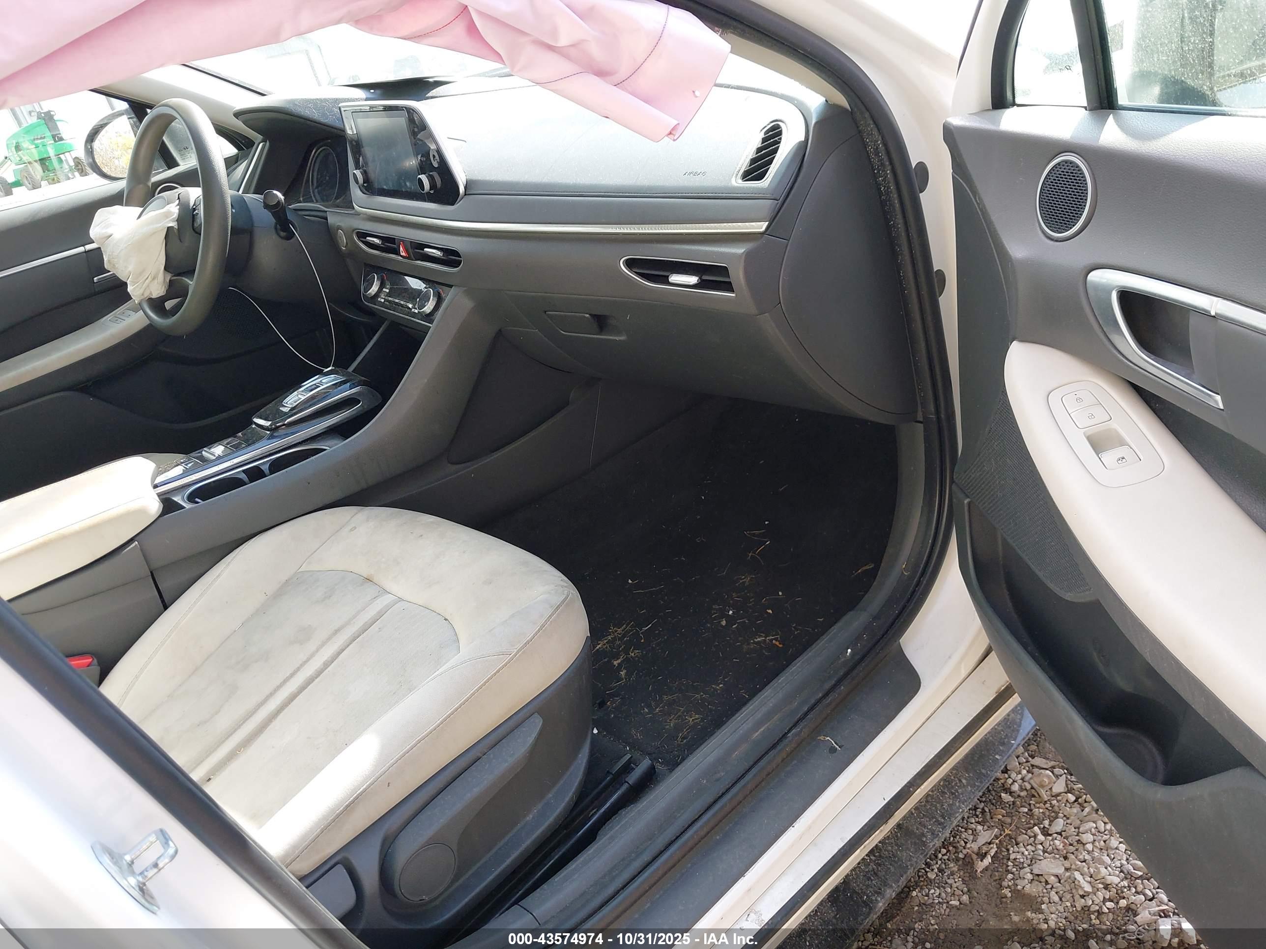 HYUNDAI SONATA image 5