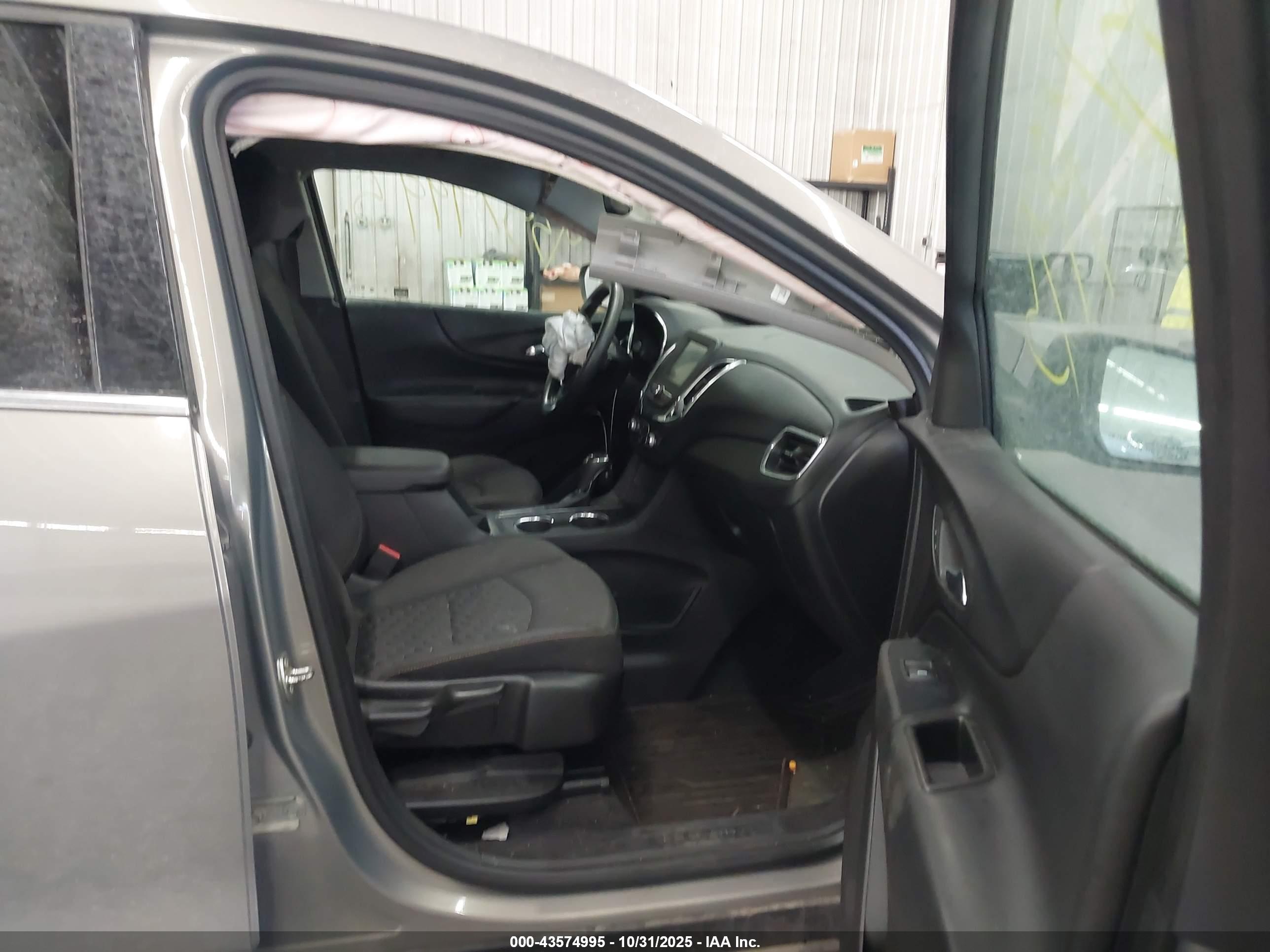 CHEVROLET EQUINOX image 5