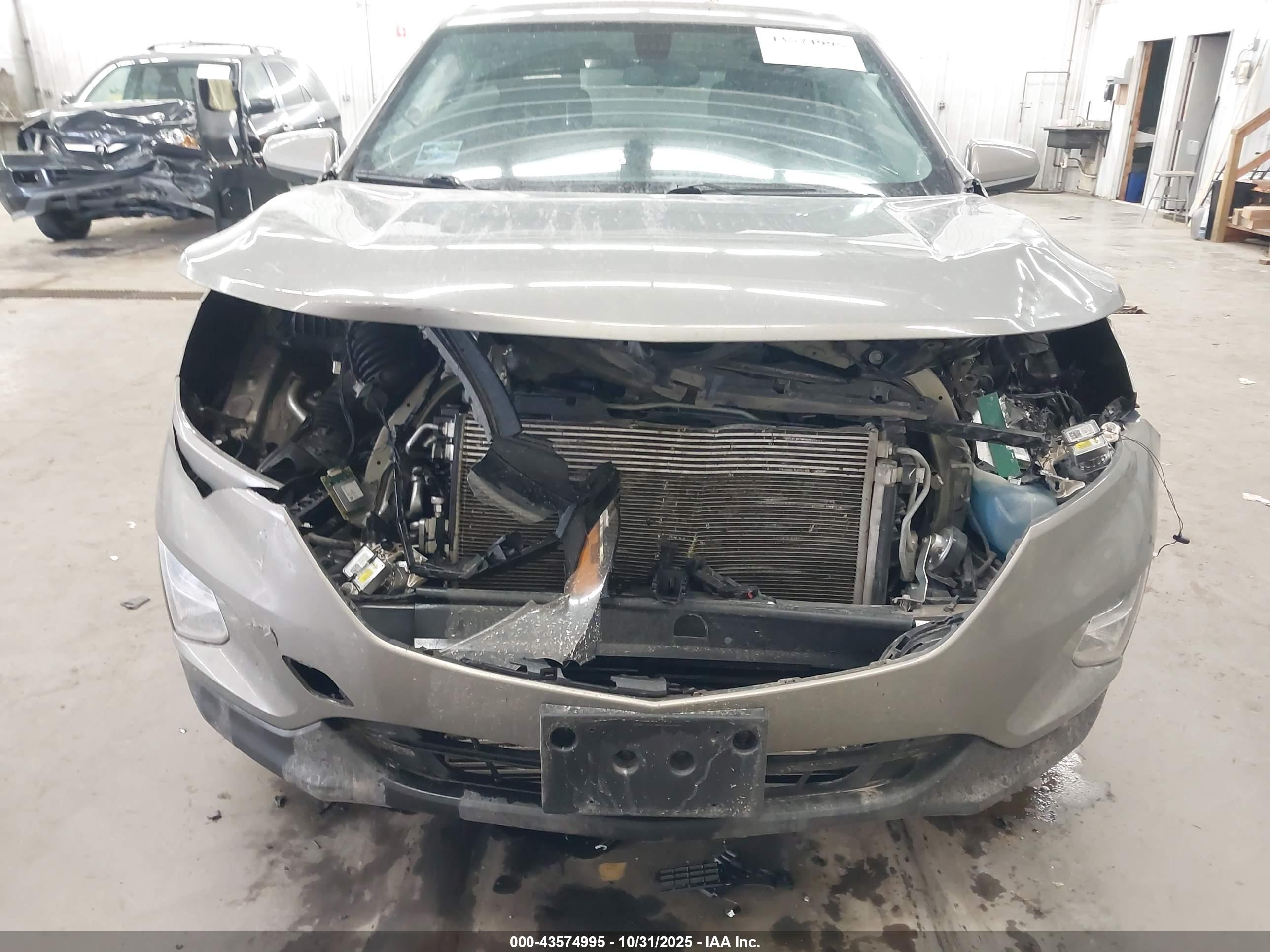 CHEVROLET EQUINOX image 6