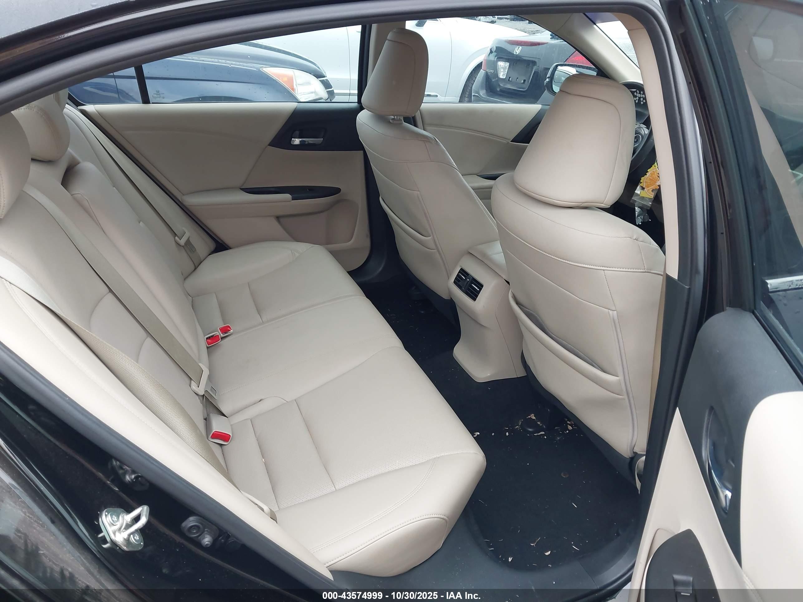 HONDA ACCORD image 8