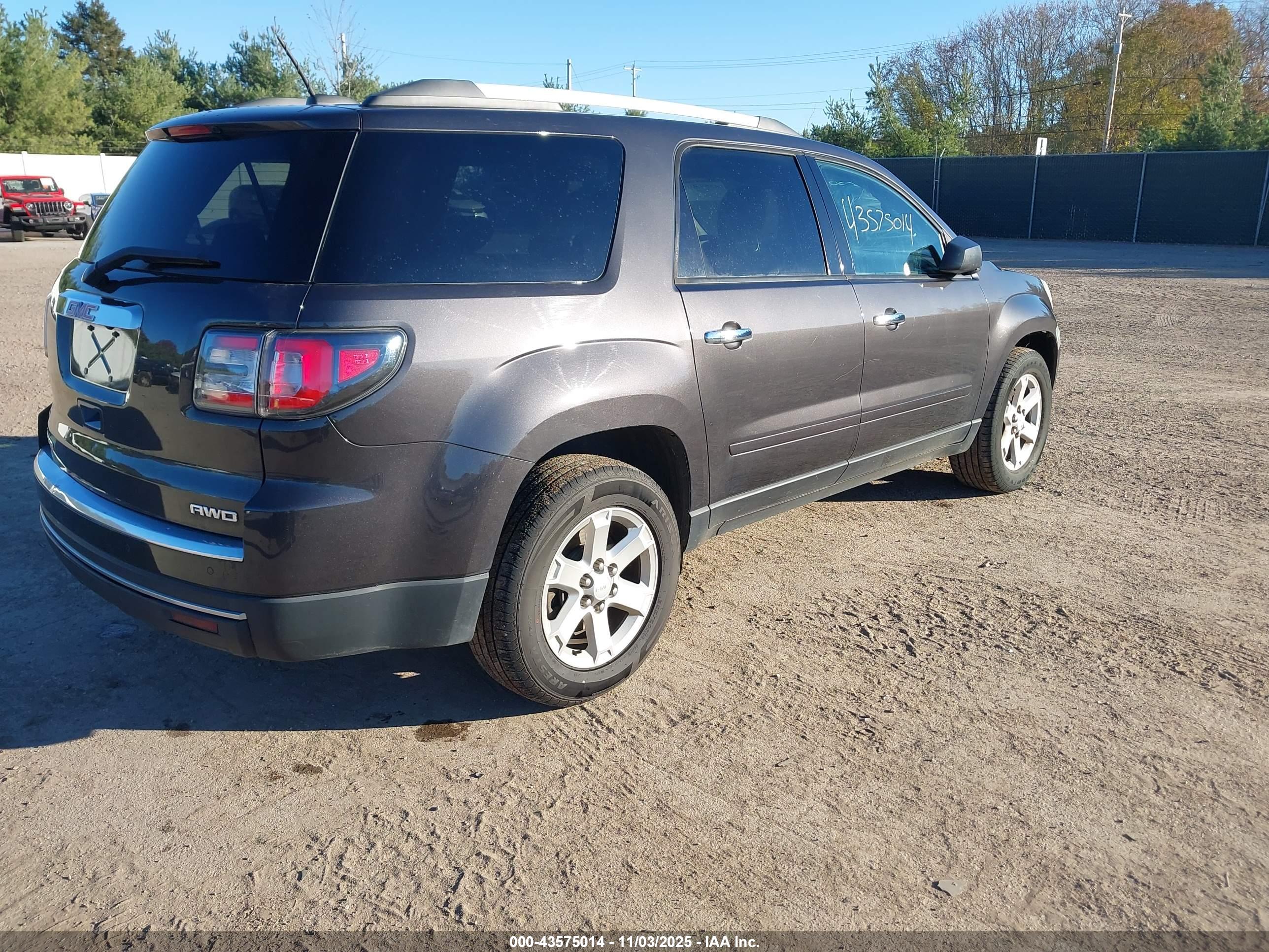 GMC ACADIA image 4