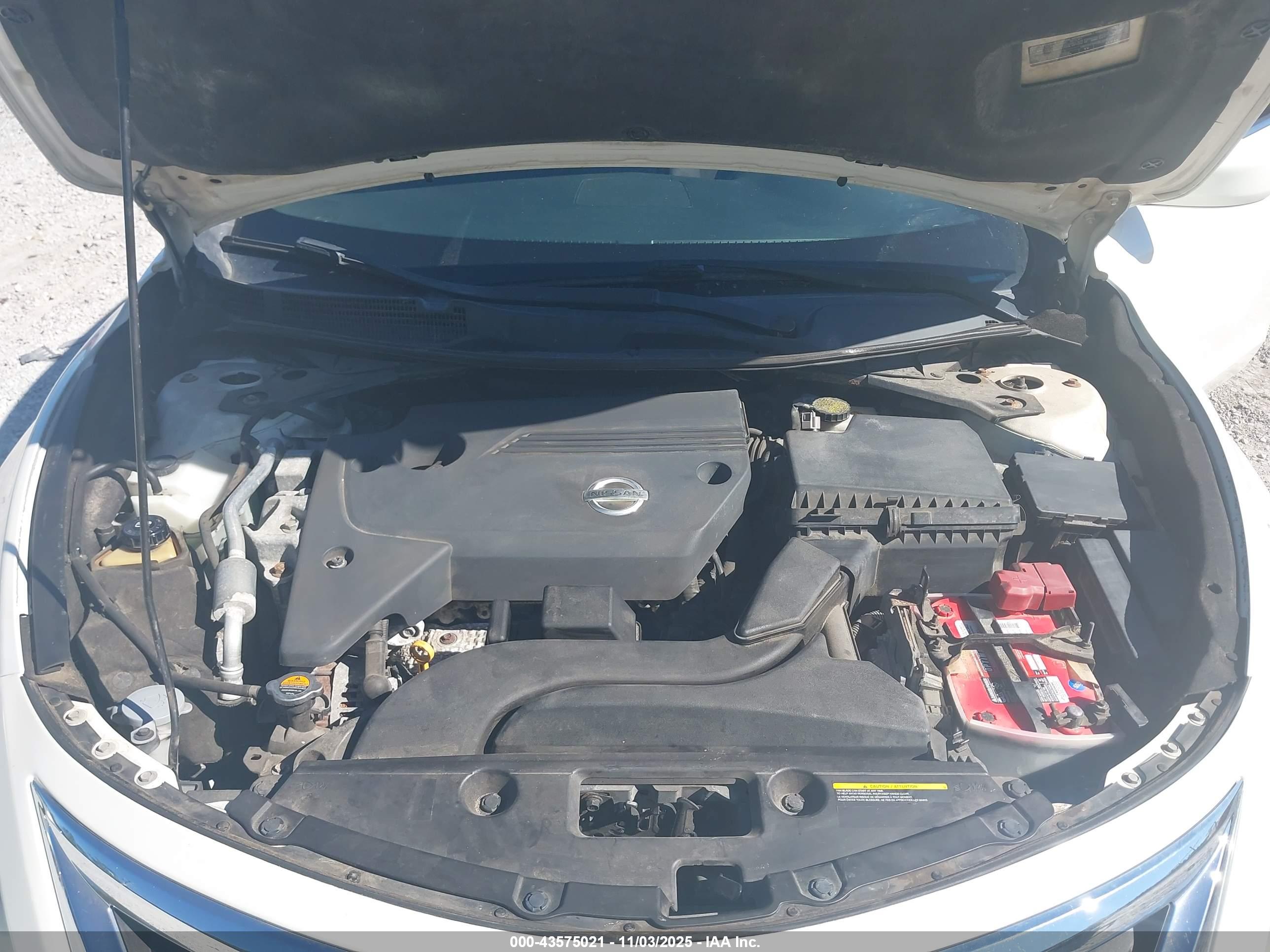 NISSAN ALTIMA image 10