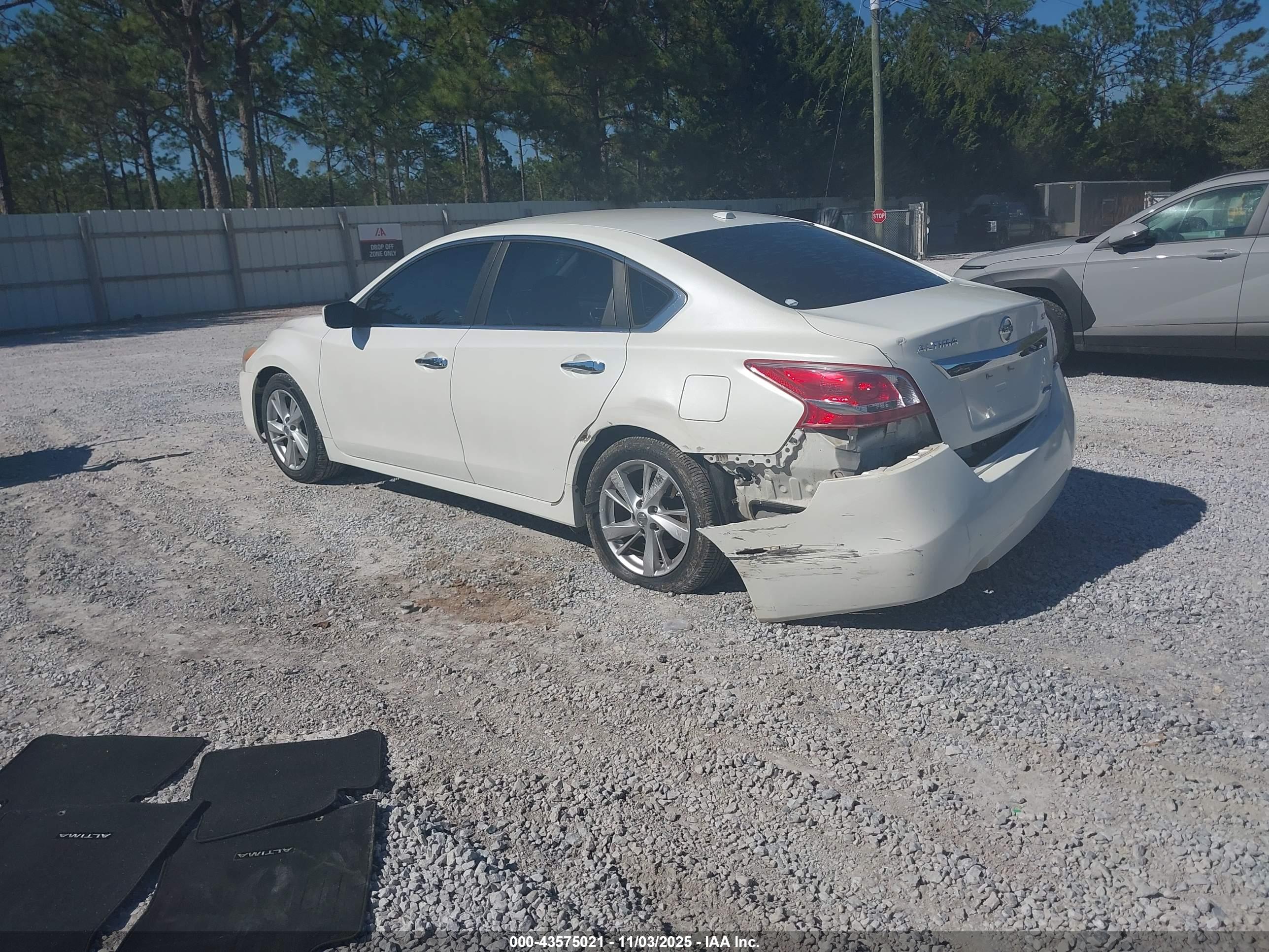 NISSAN ALTIMA image 3