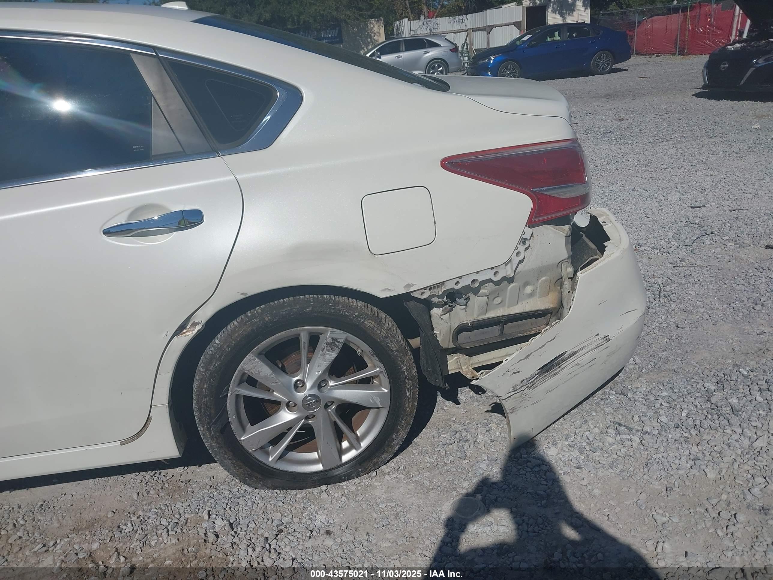 NISSAN ALTIMA image 6