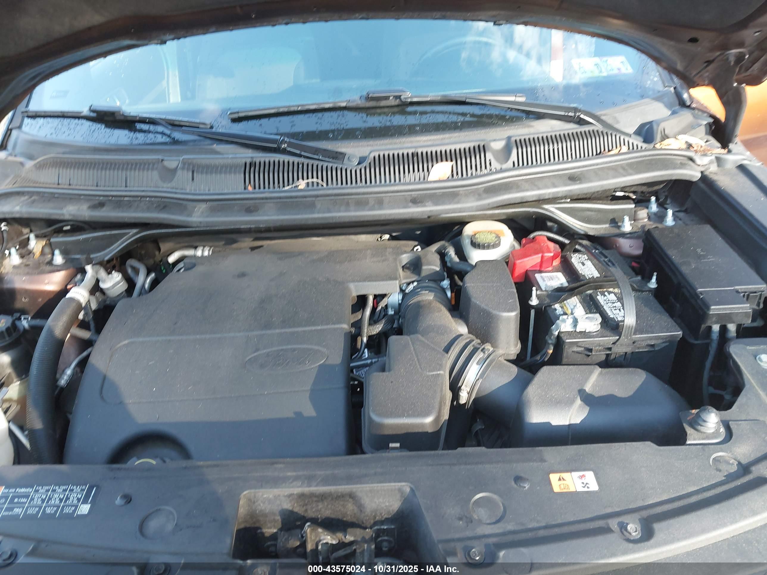 FORD EXPLORER image 10