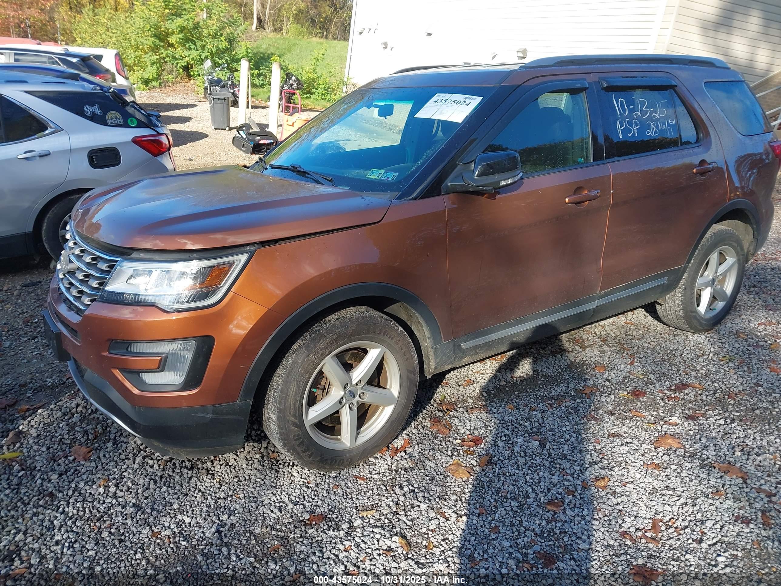 FORD EXPLORER image 2