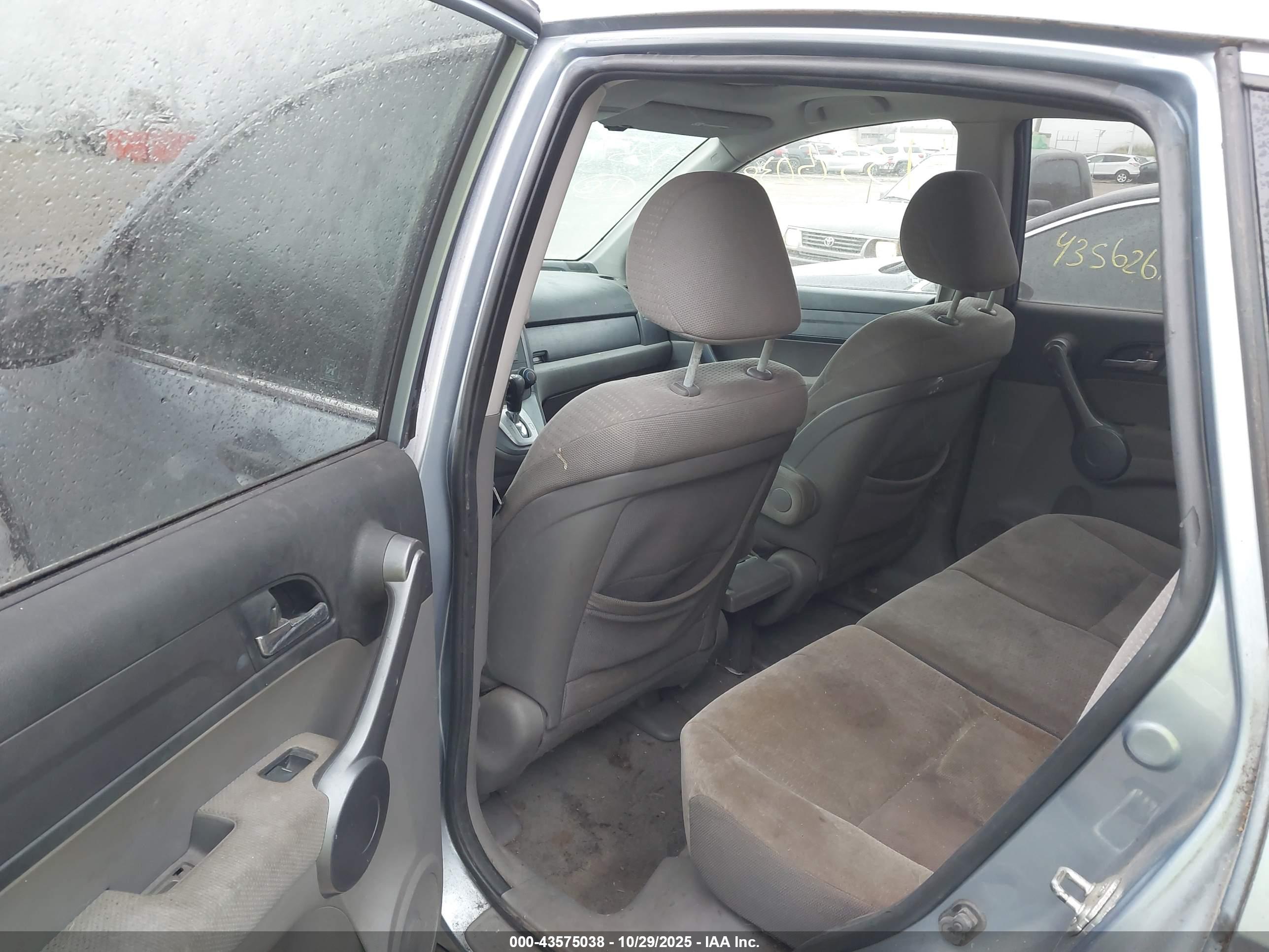 HONDA CR-V image 8