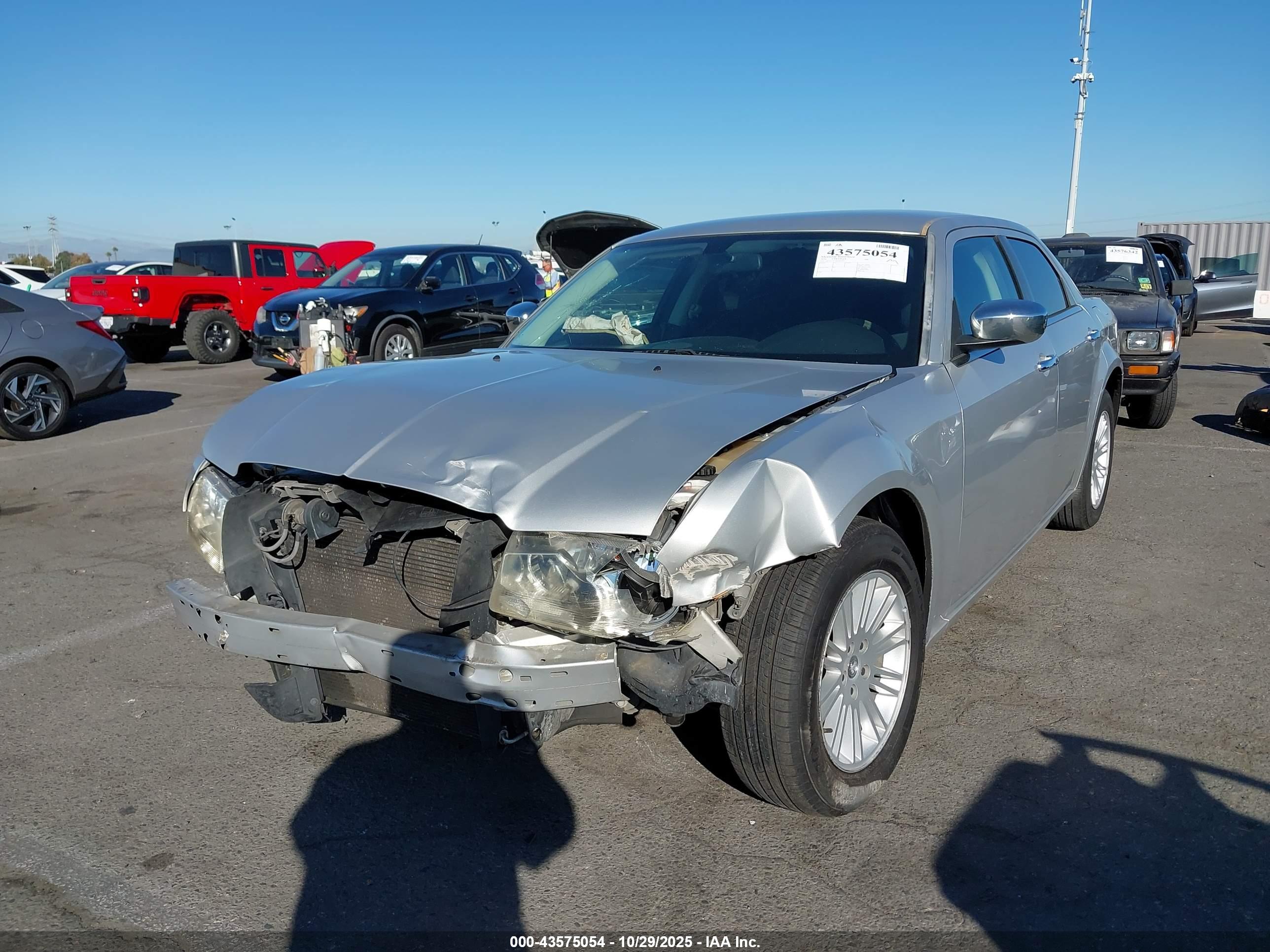CHRYSLER 300 image 2