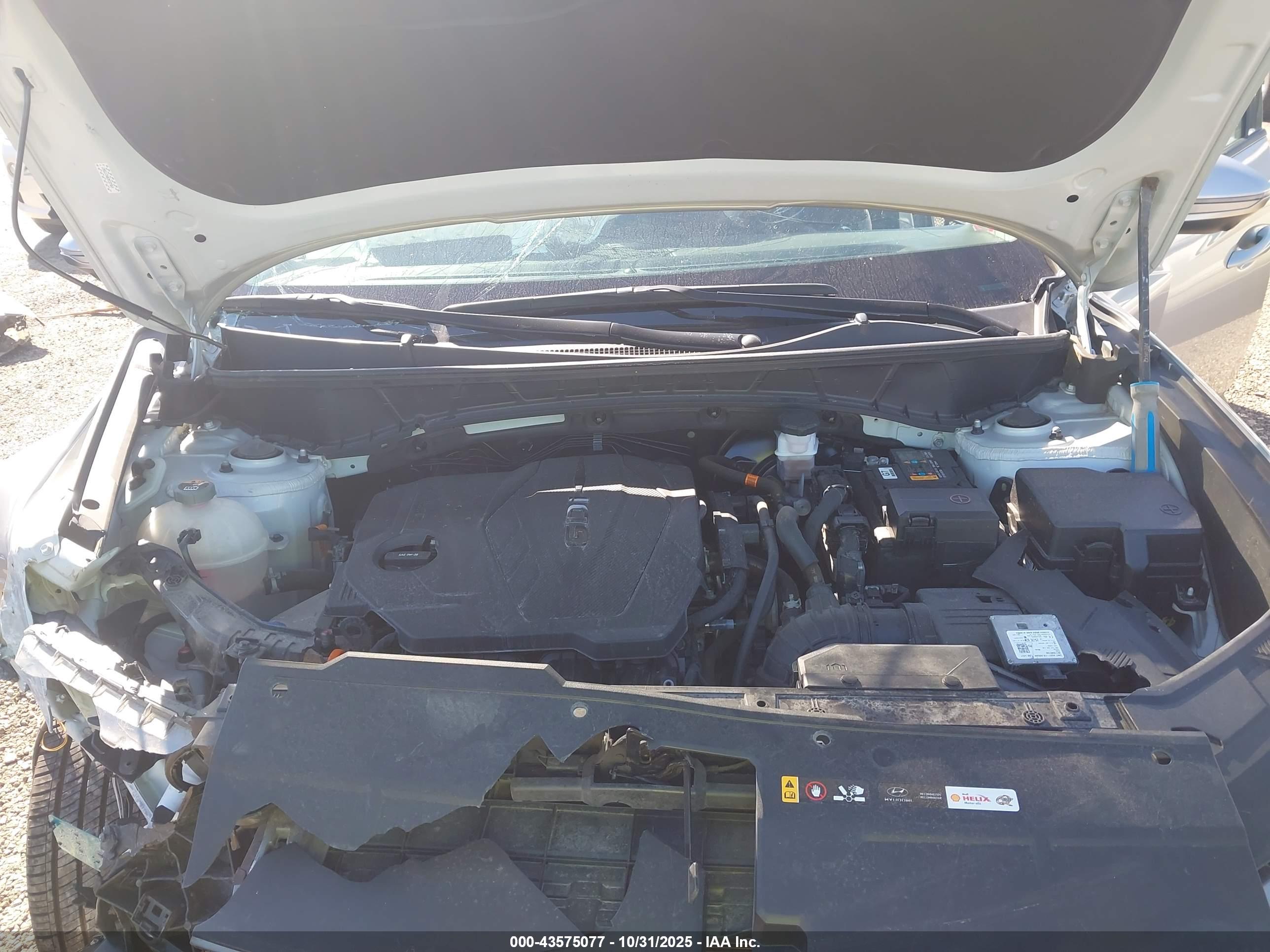 HYUNDAI TUCSON image 10