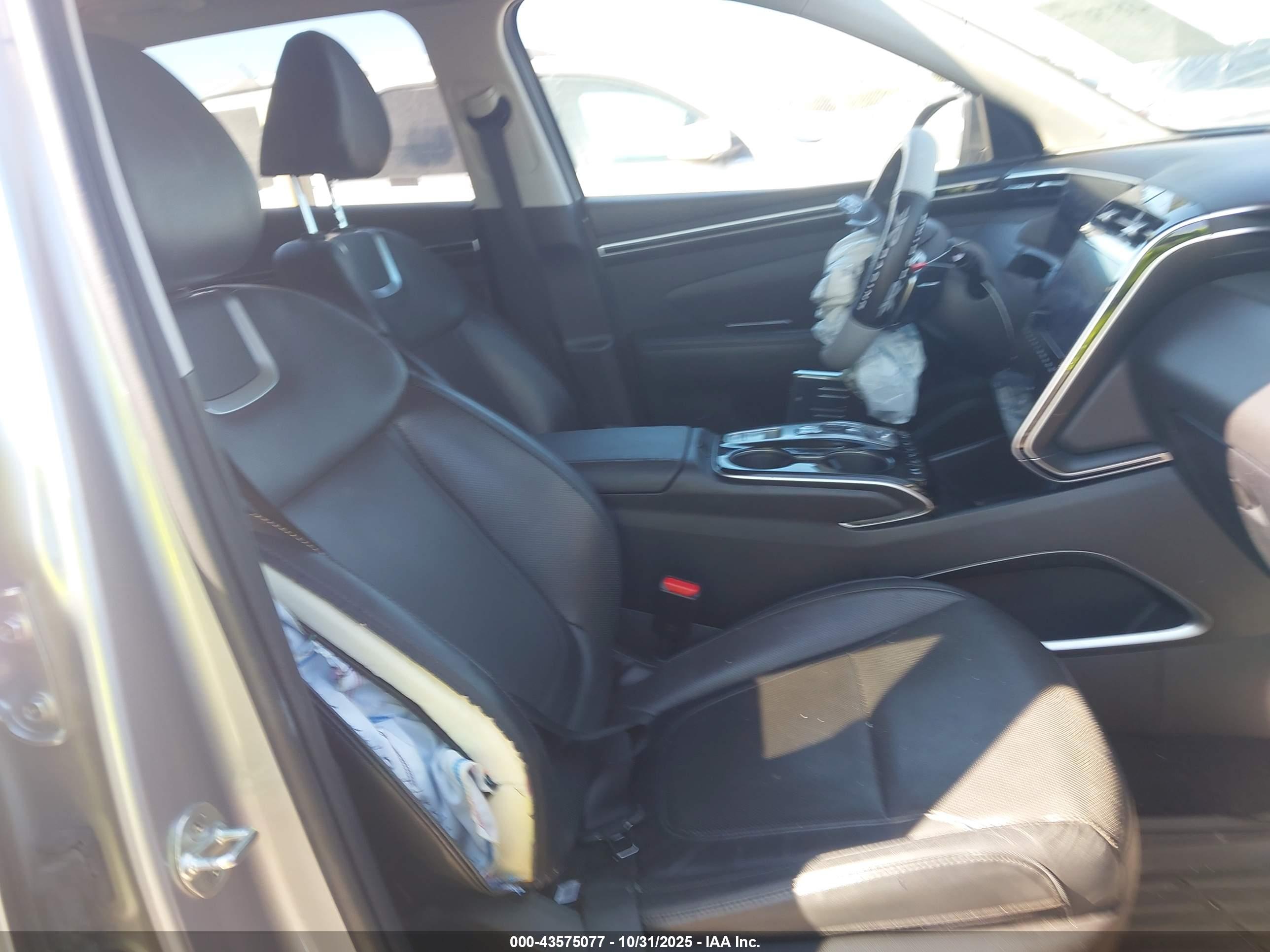 HYUNDAI TUCSON image 5