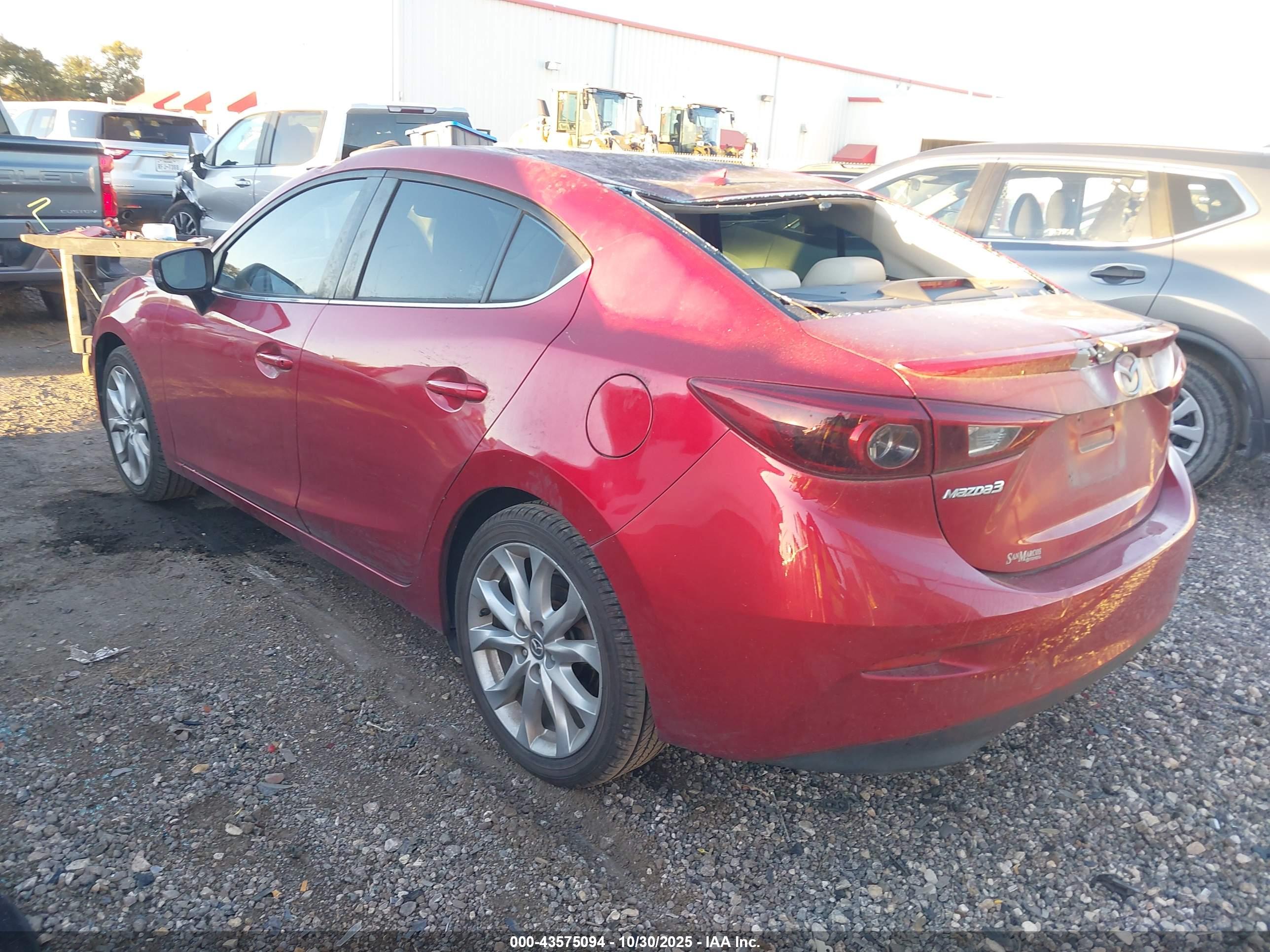 MAZDA MAZDA3 image 3