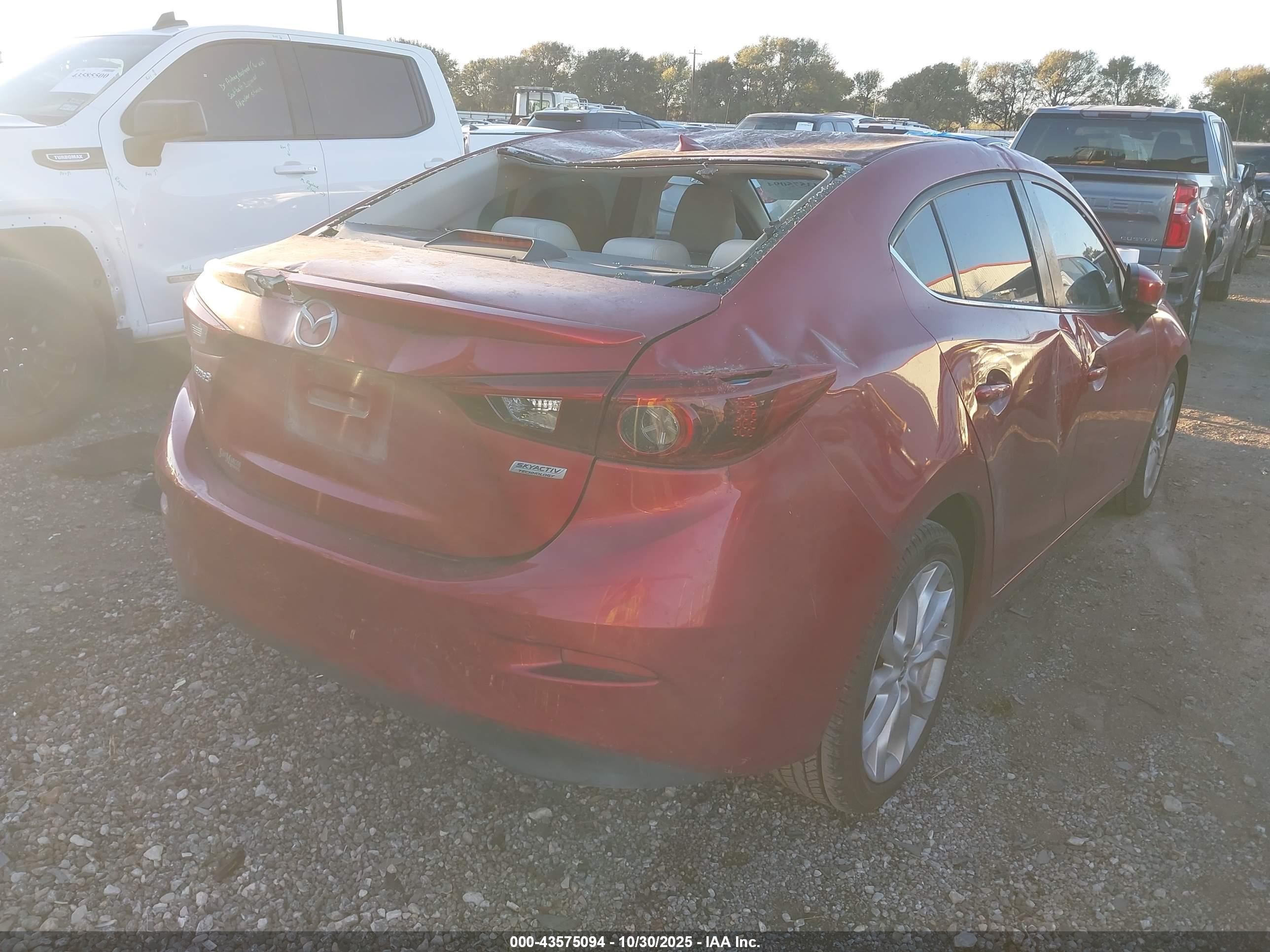 MAZDA MAZDA3 image 4
