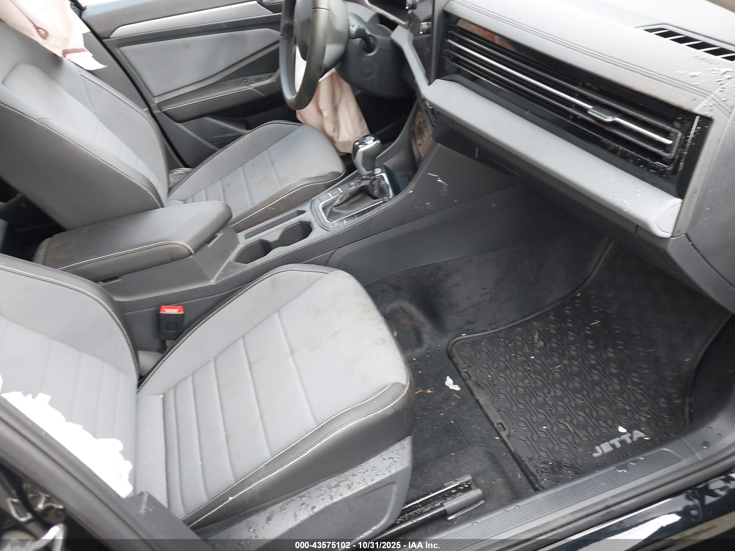 VOLKSWAGEN JETTA image 5