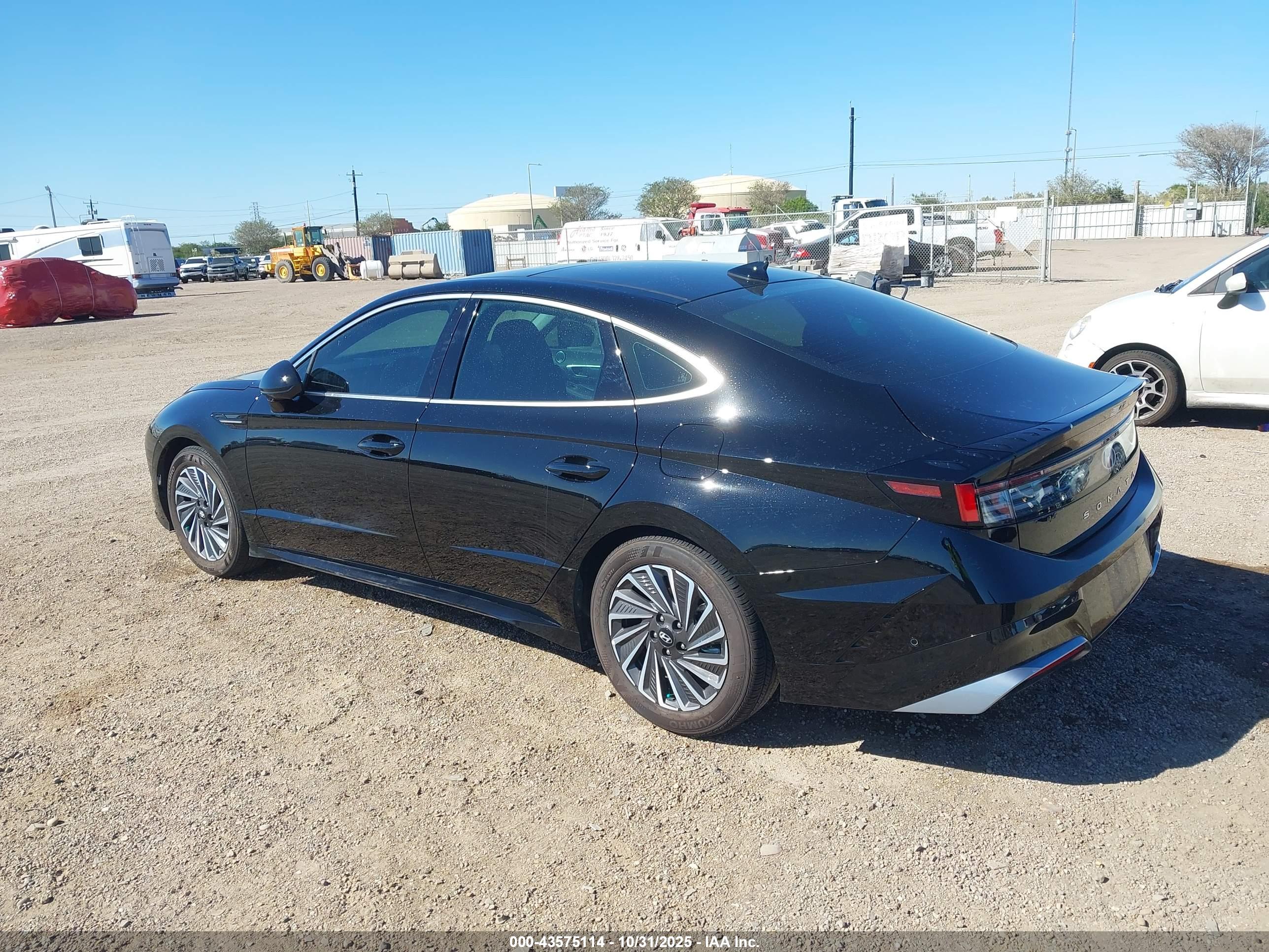 HYUNDAI SONATA image 3