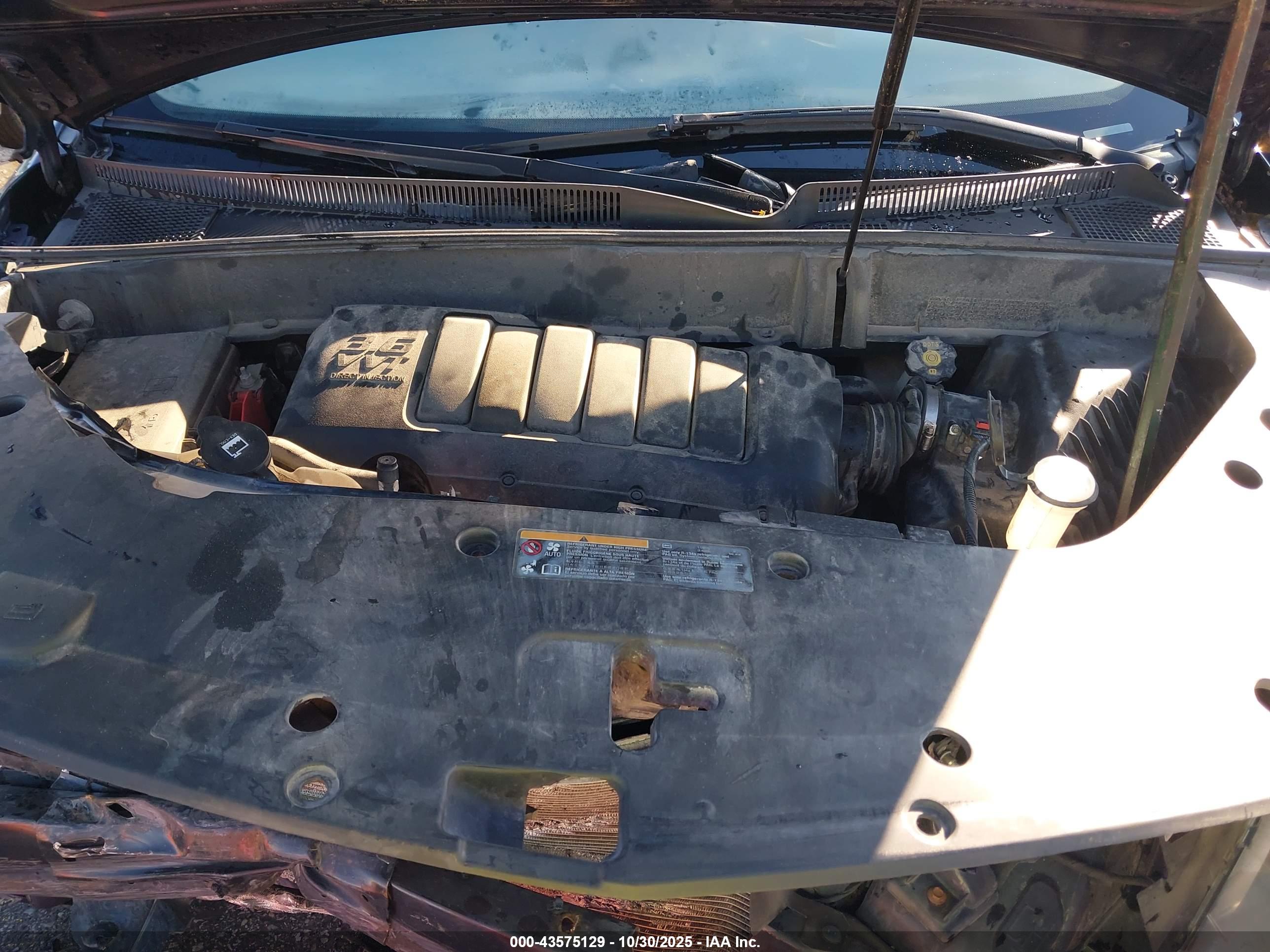 CHEVROLET TRAVERSE image 6