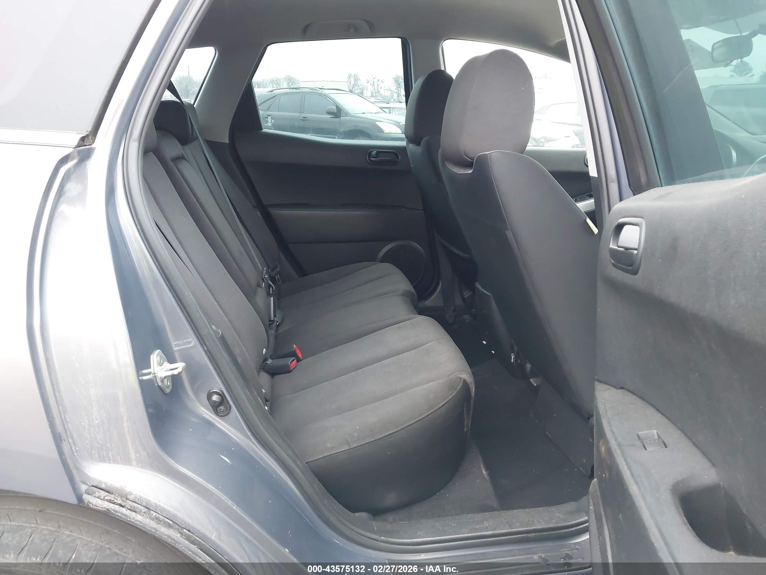 MAZDA CX-7 image 8