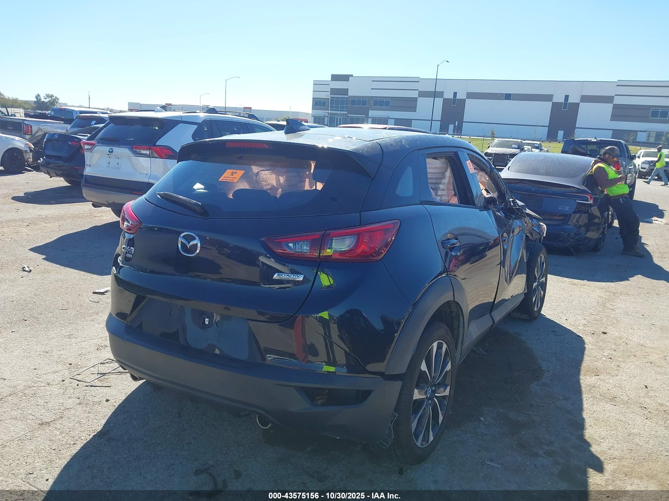 MAZDA CX-3 image 4