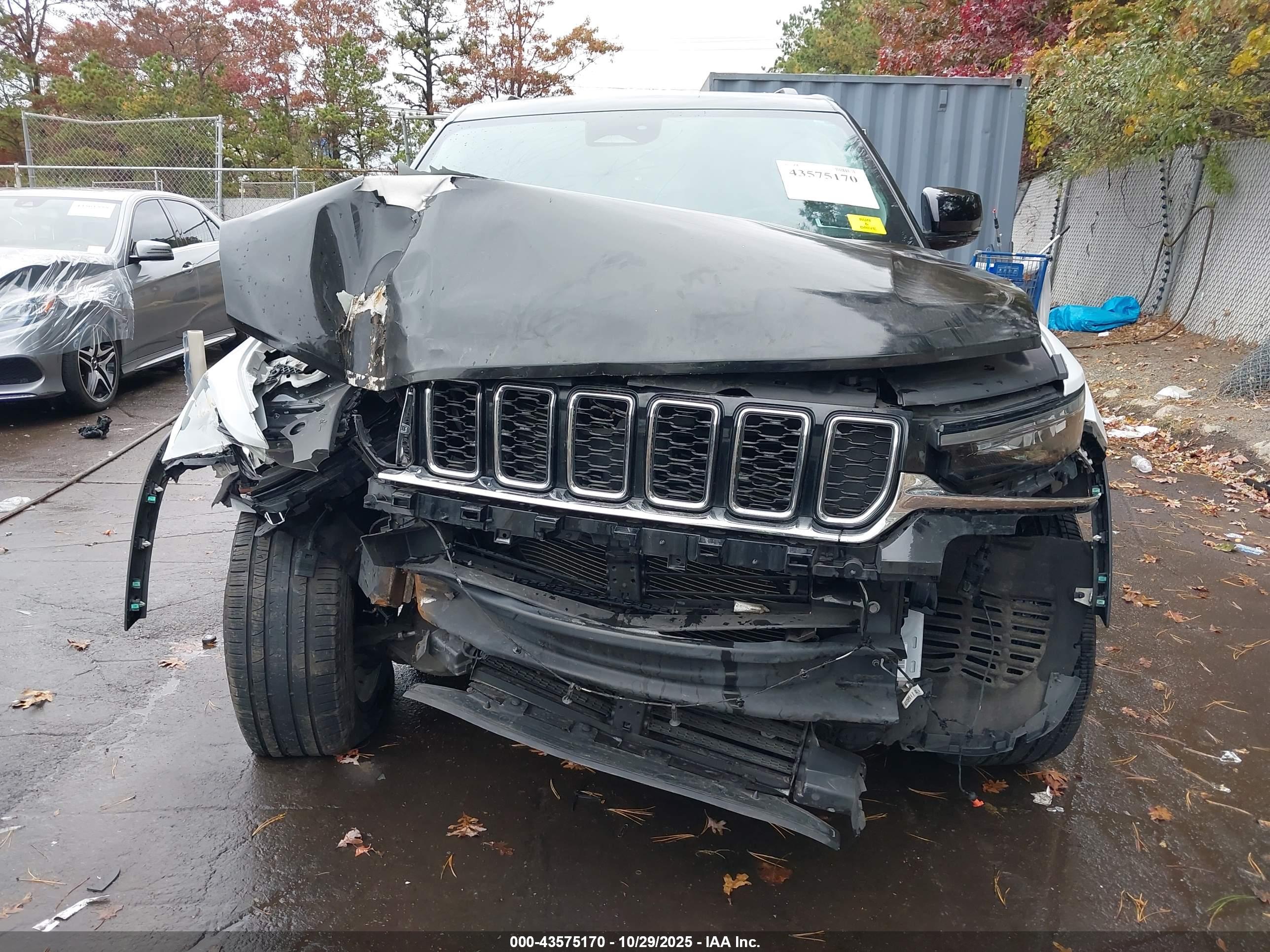 JEEP GRAND image 6