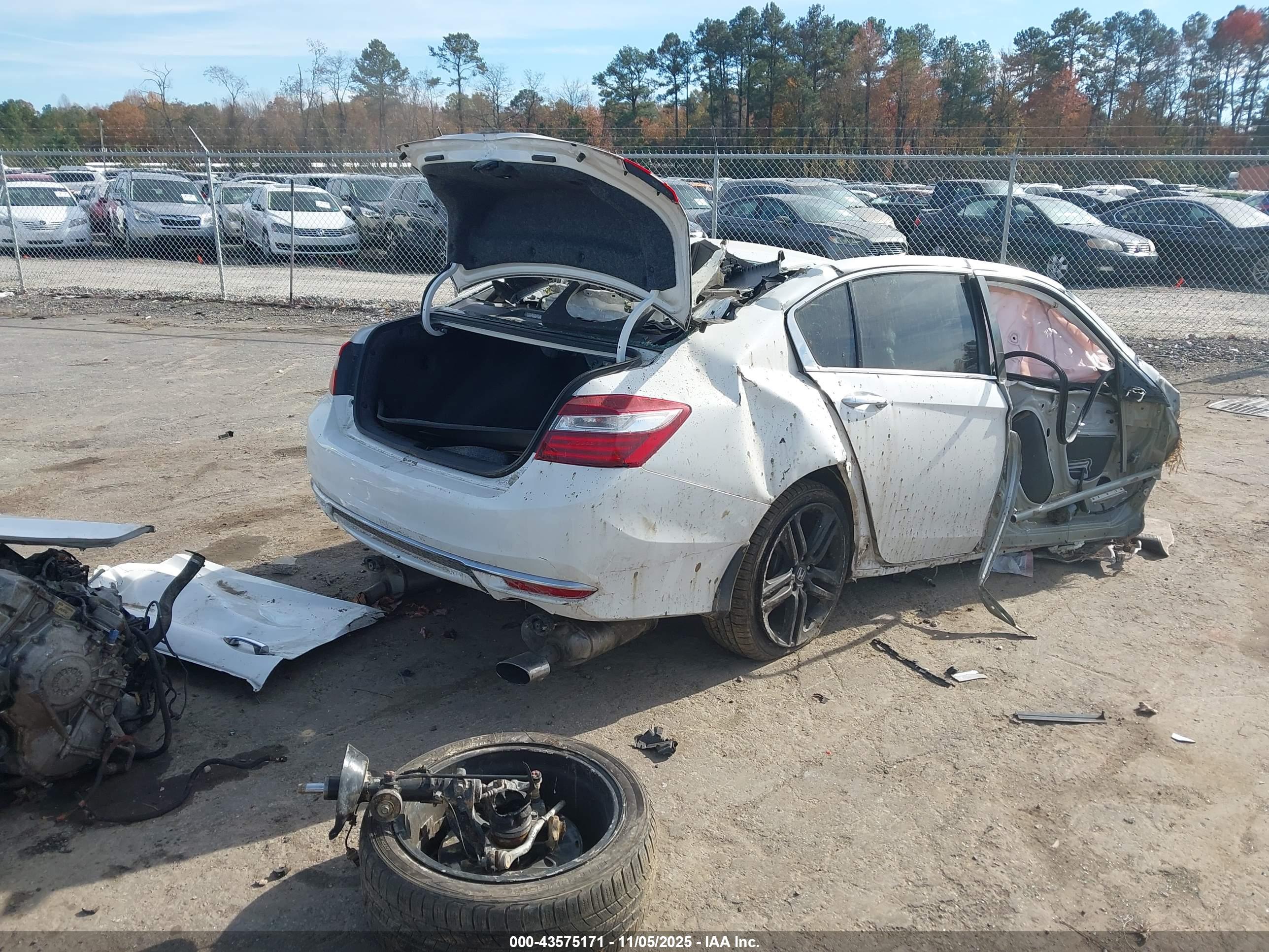 HONDA ACCORD image 4