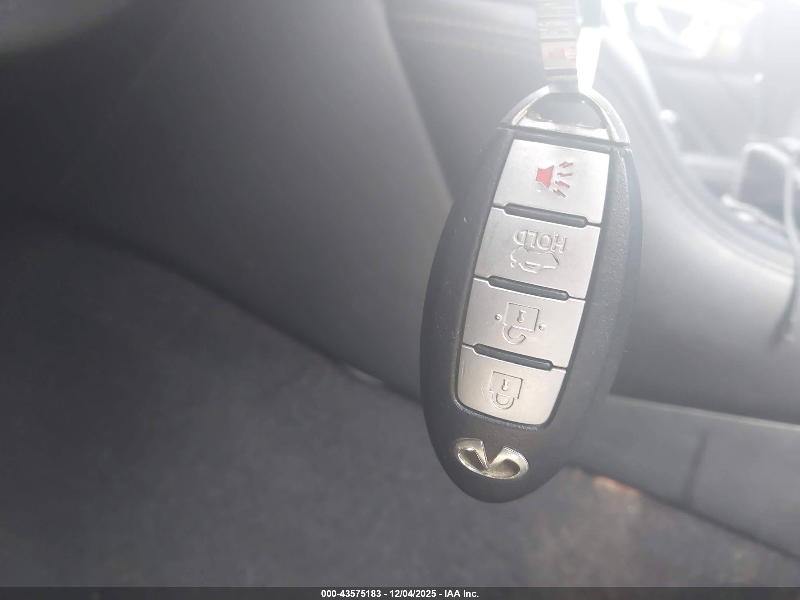 INFINITI Q50 image 11