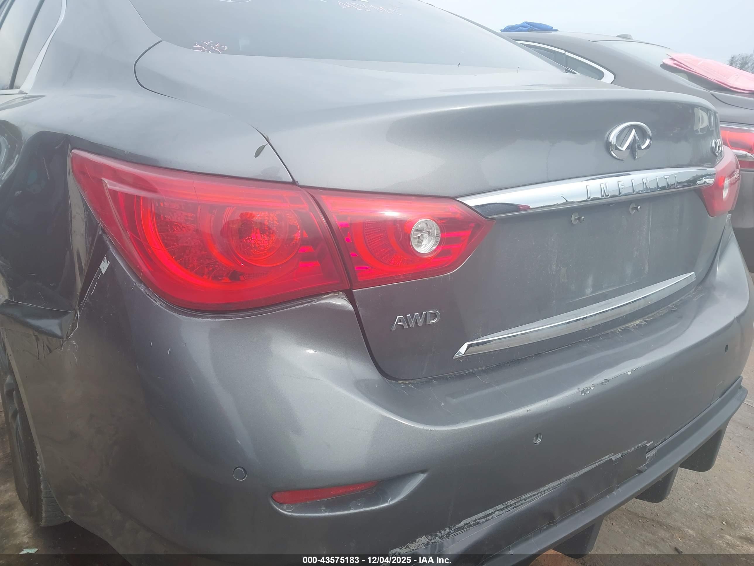INFINITI Q50 image 6