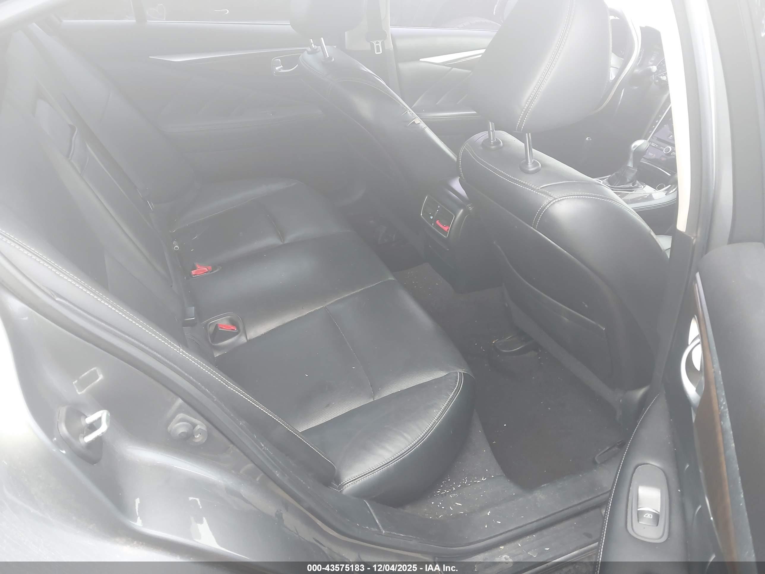 INFINITI Q50 image 8