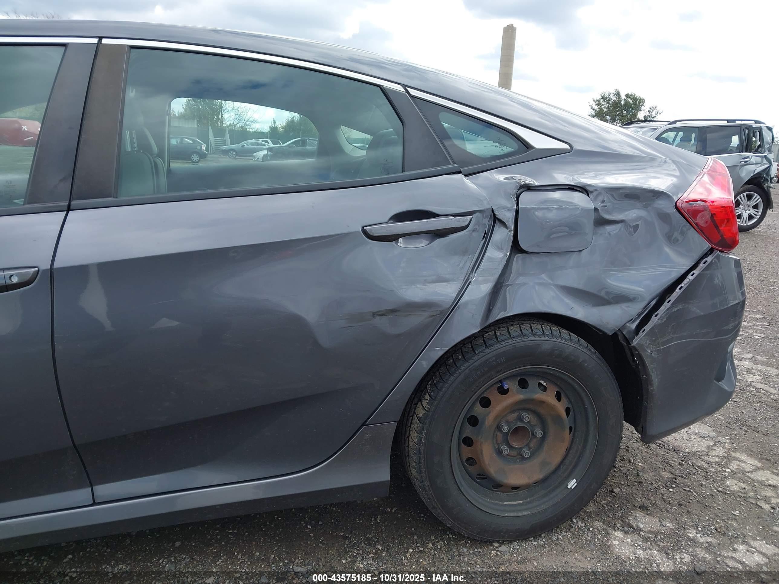 HONDA CIVIC image 6
