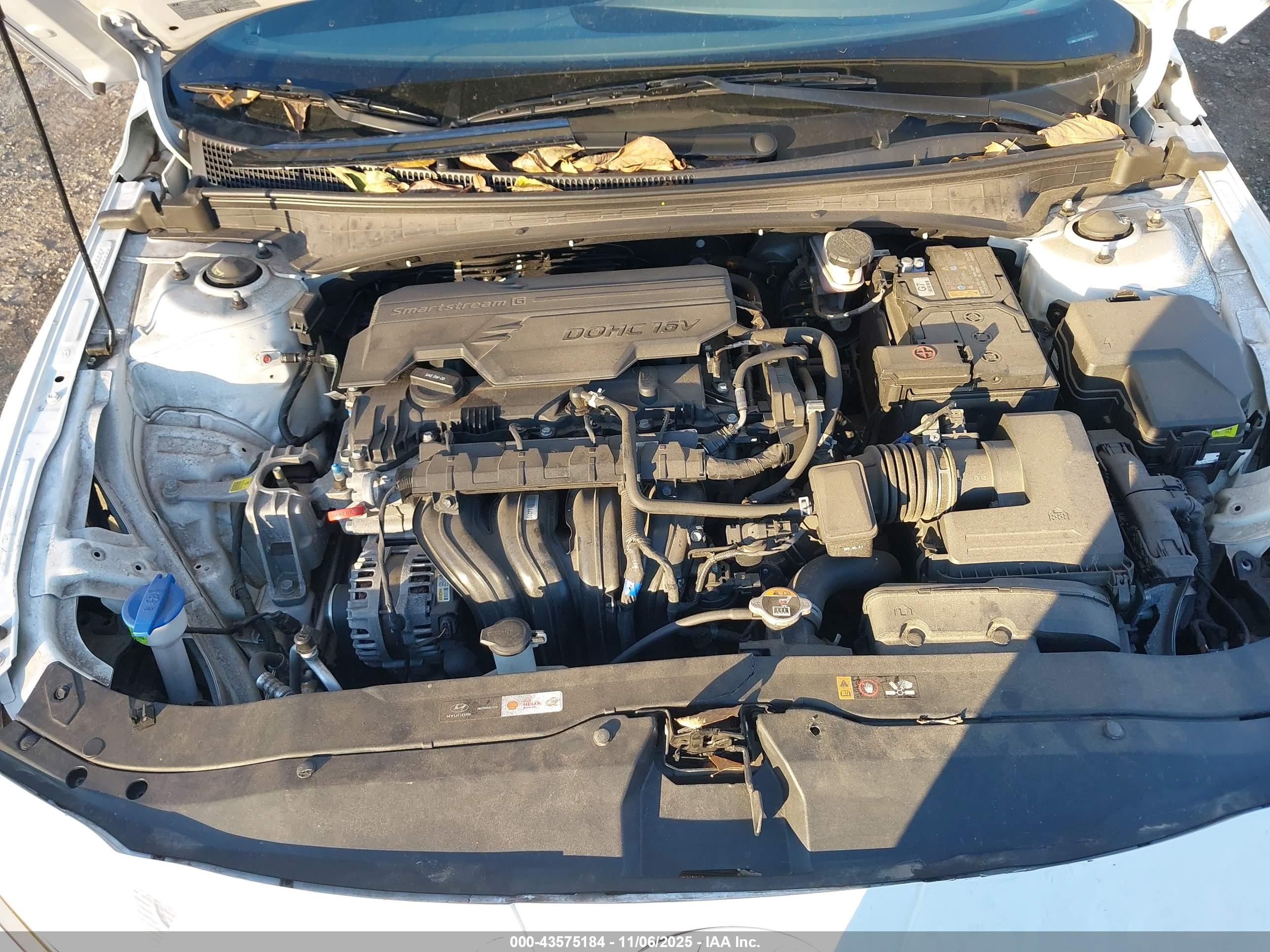 HYUNDAI ELANTRA image 10