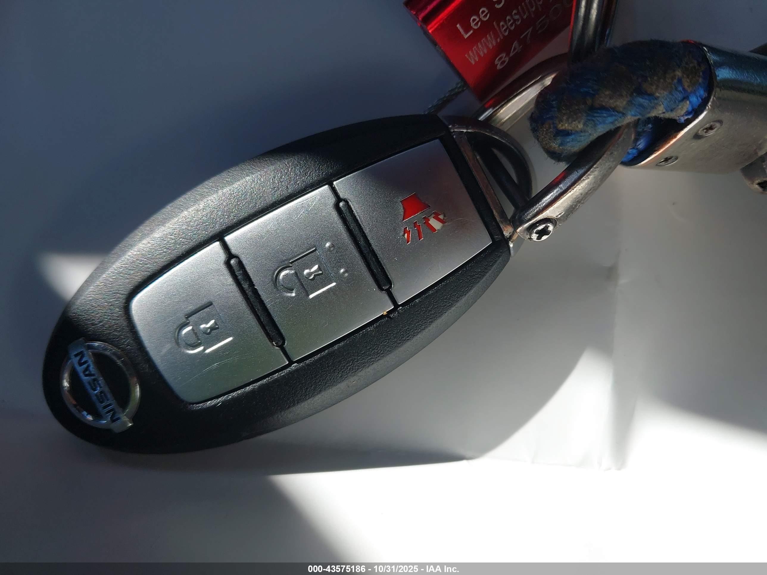 NISSAN ROGUE image 11