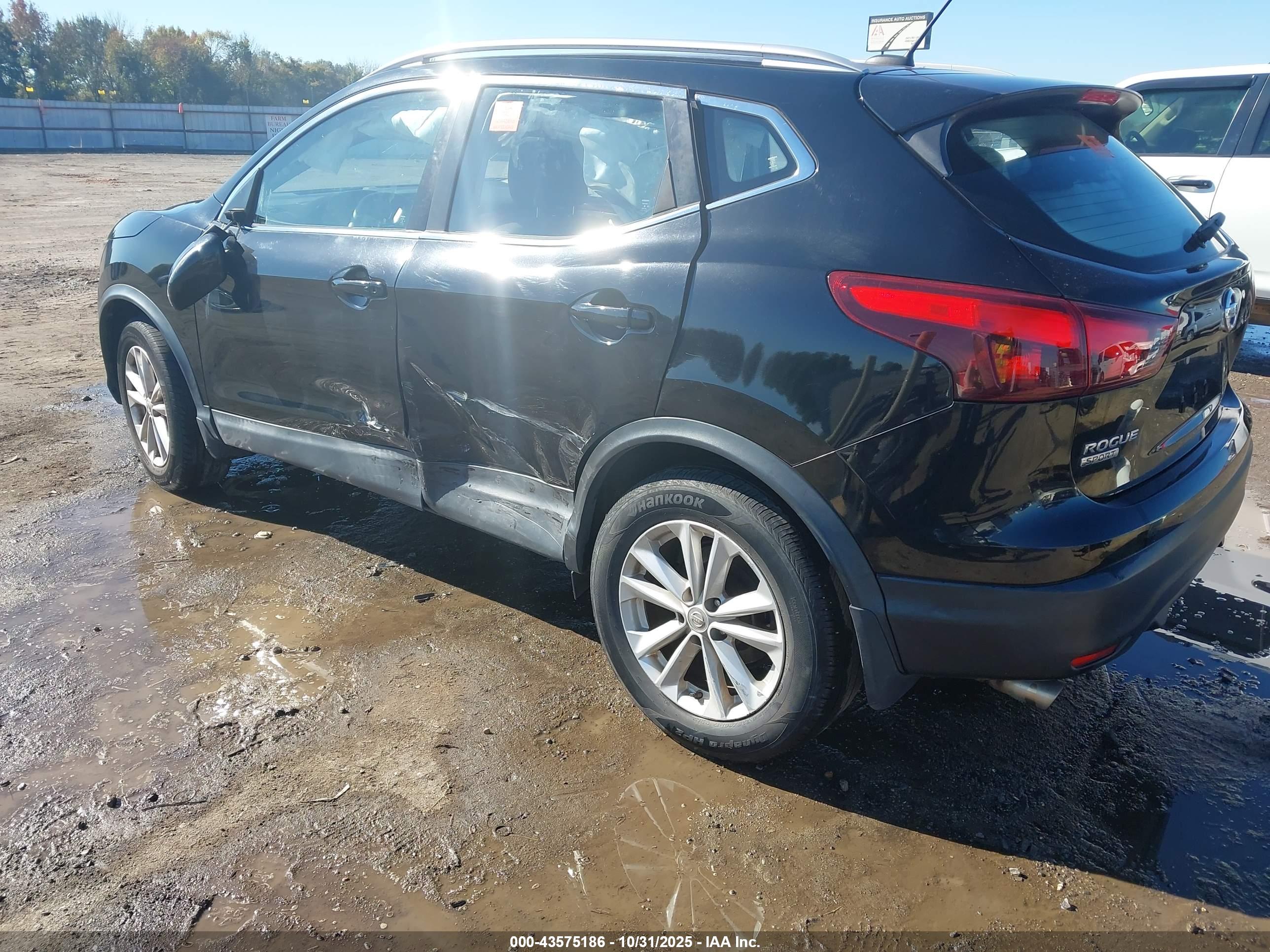 NISSAN ROGUE image 3