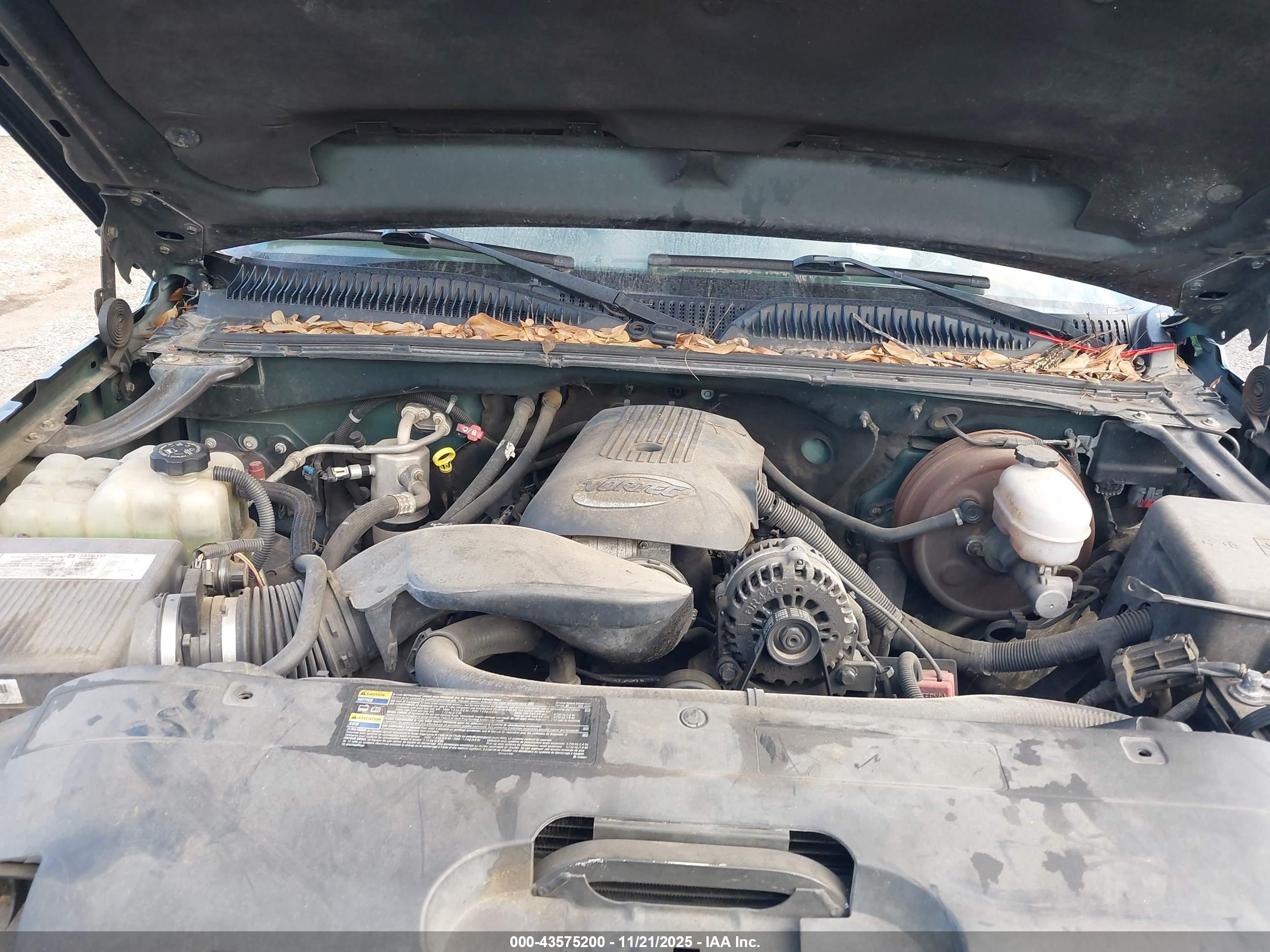 CHEVROLET SILVERADO image 10