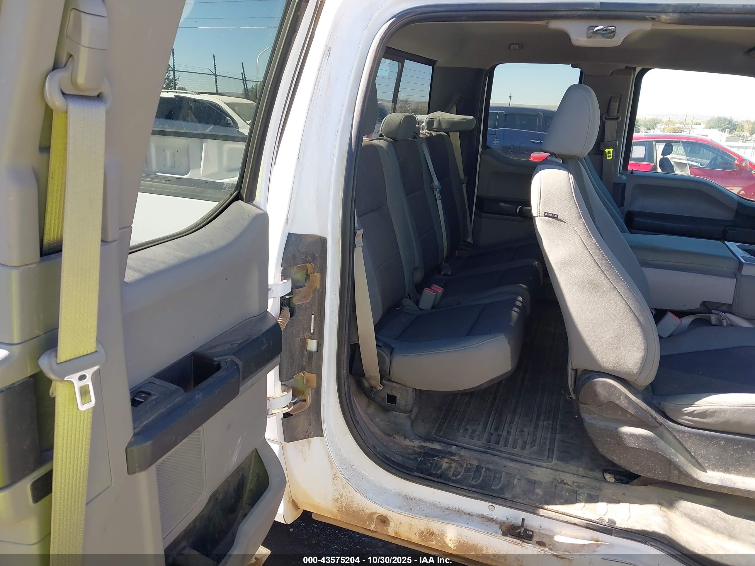 FORD F-150 image 8