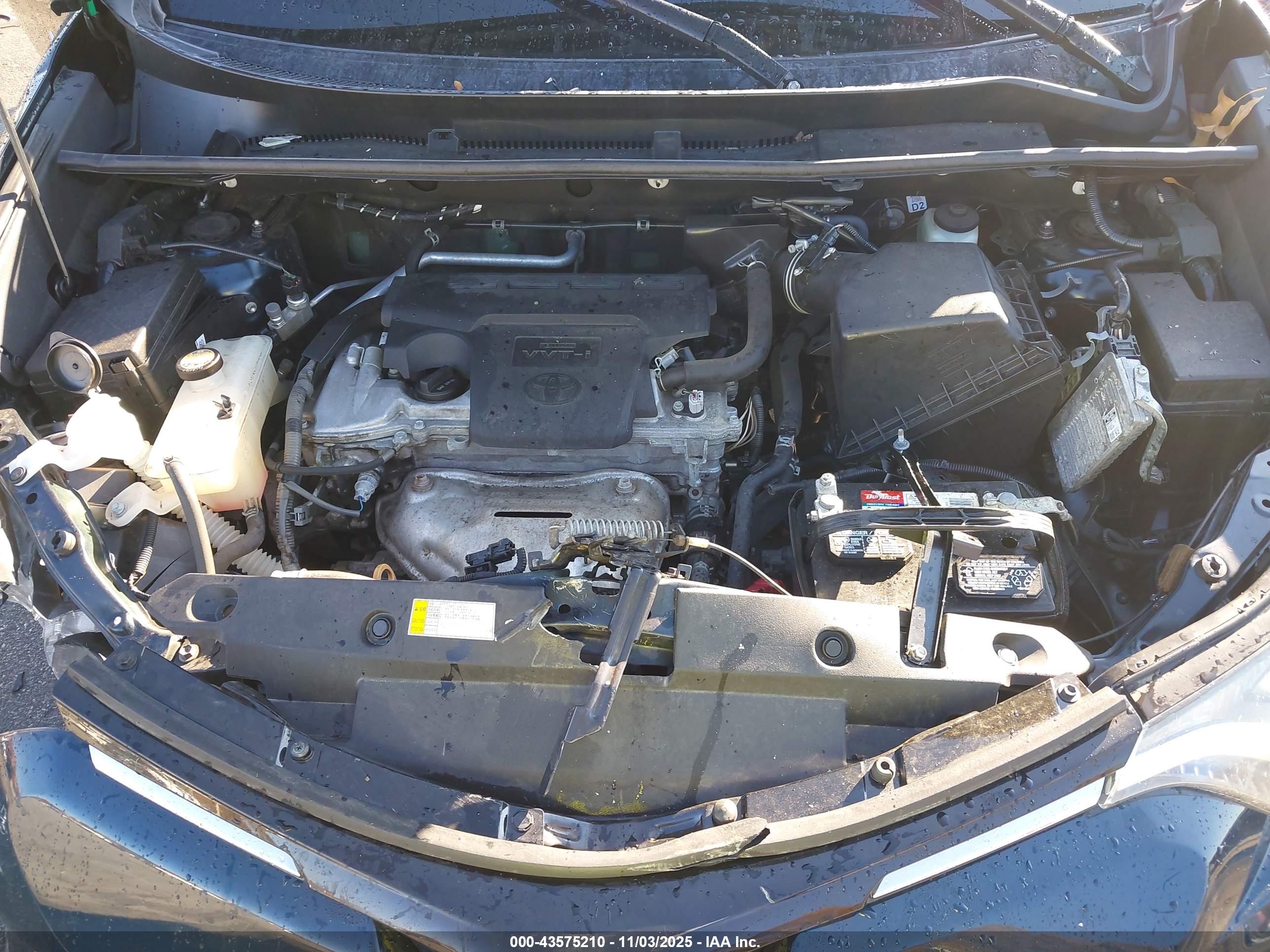 TOYOTA RAV4 image 10