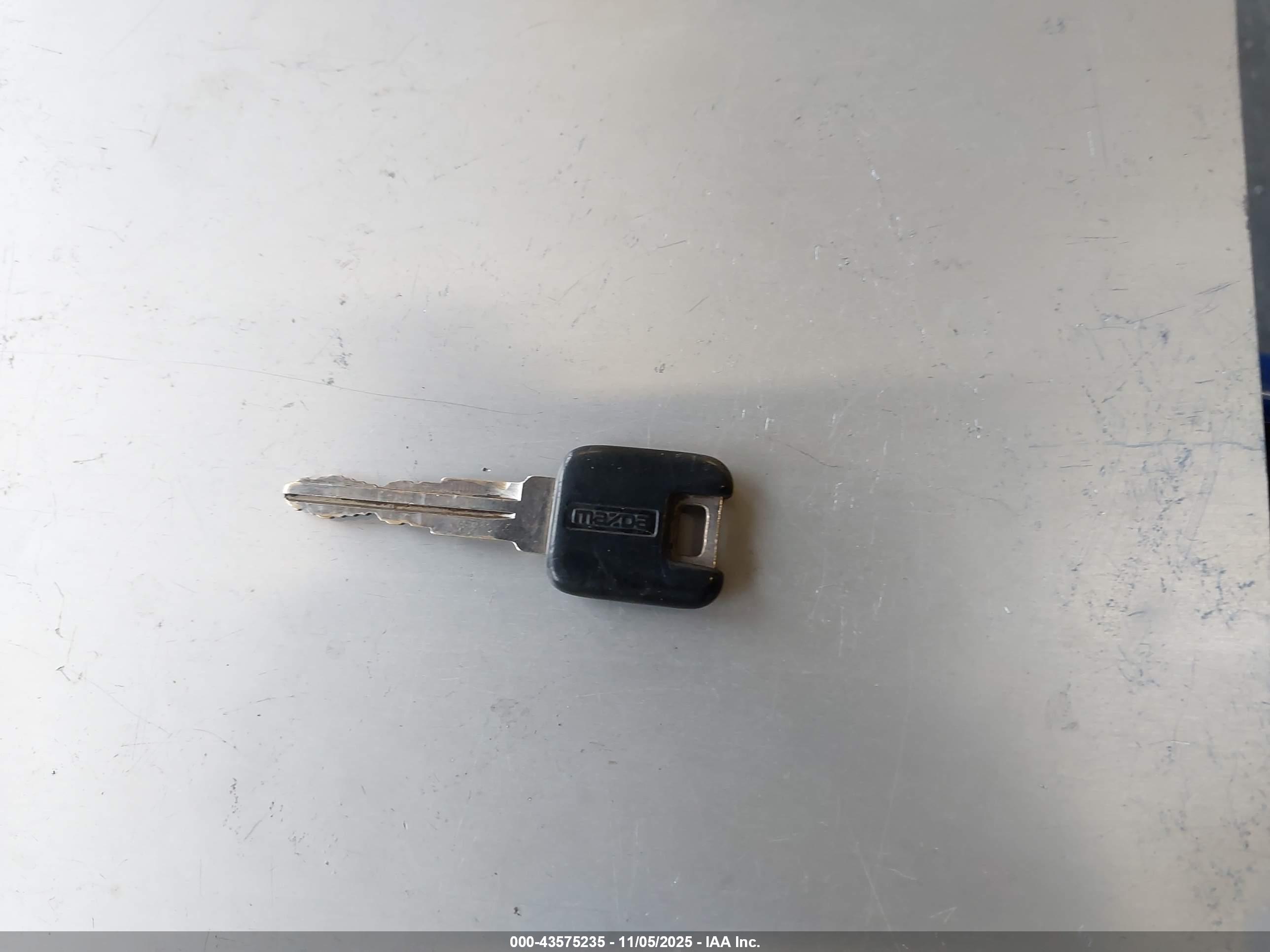 MAZDA MX-5 image 11