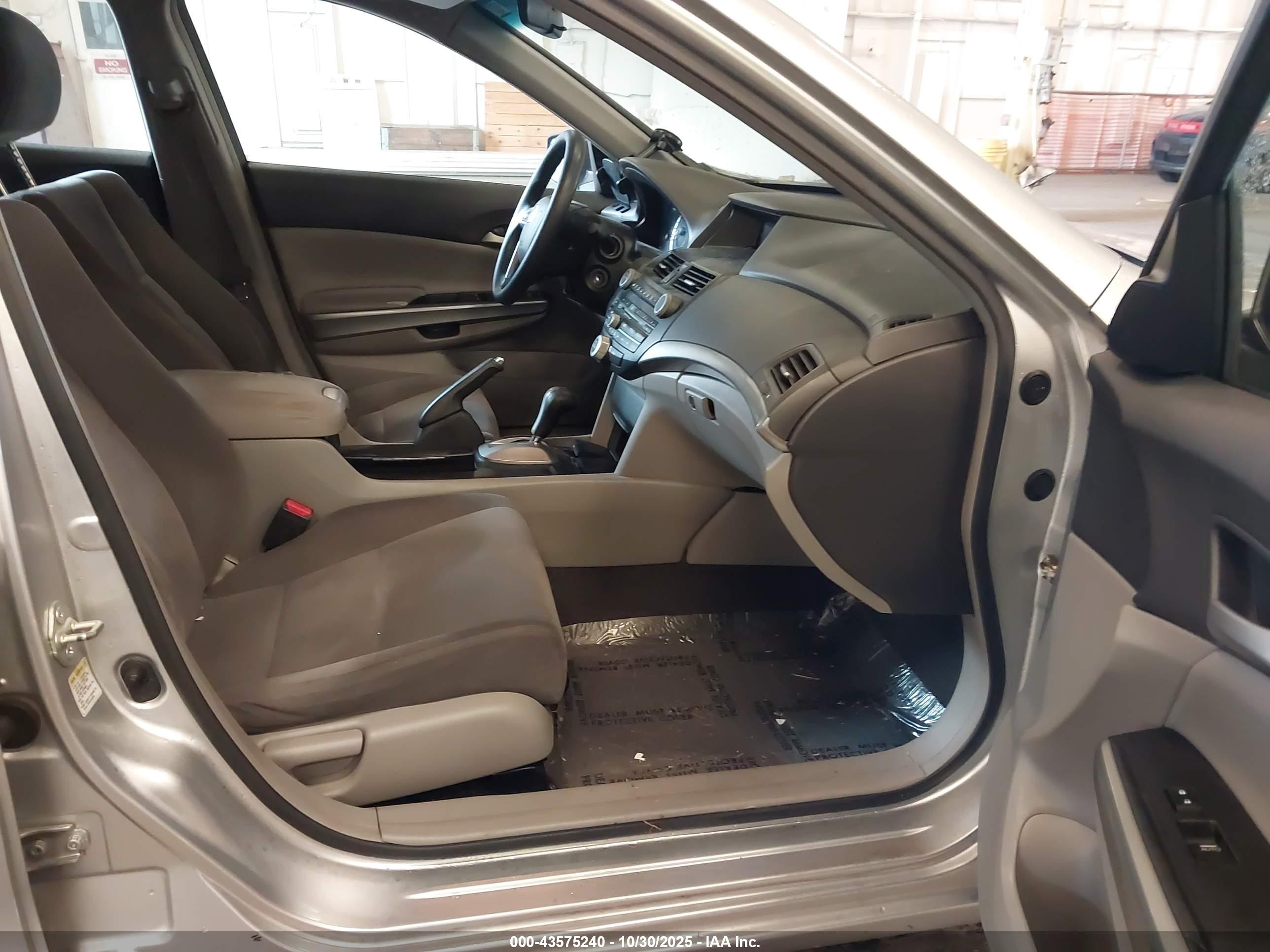 HONDA ACCORD image 5