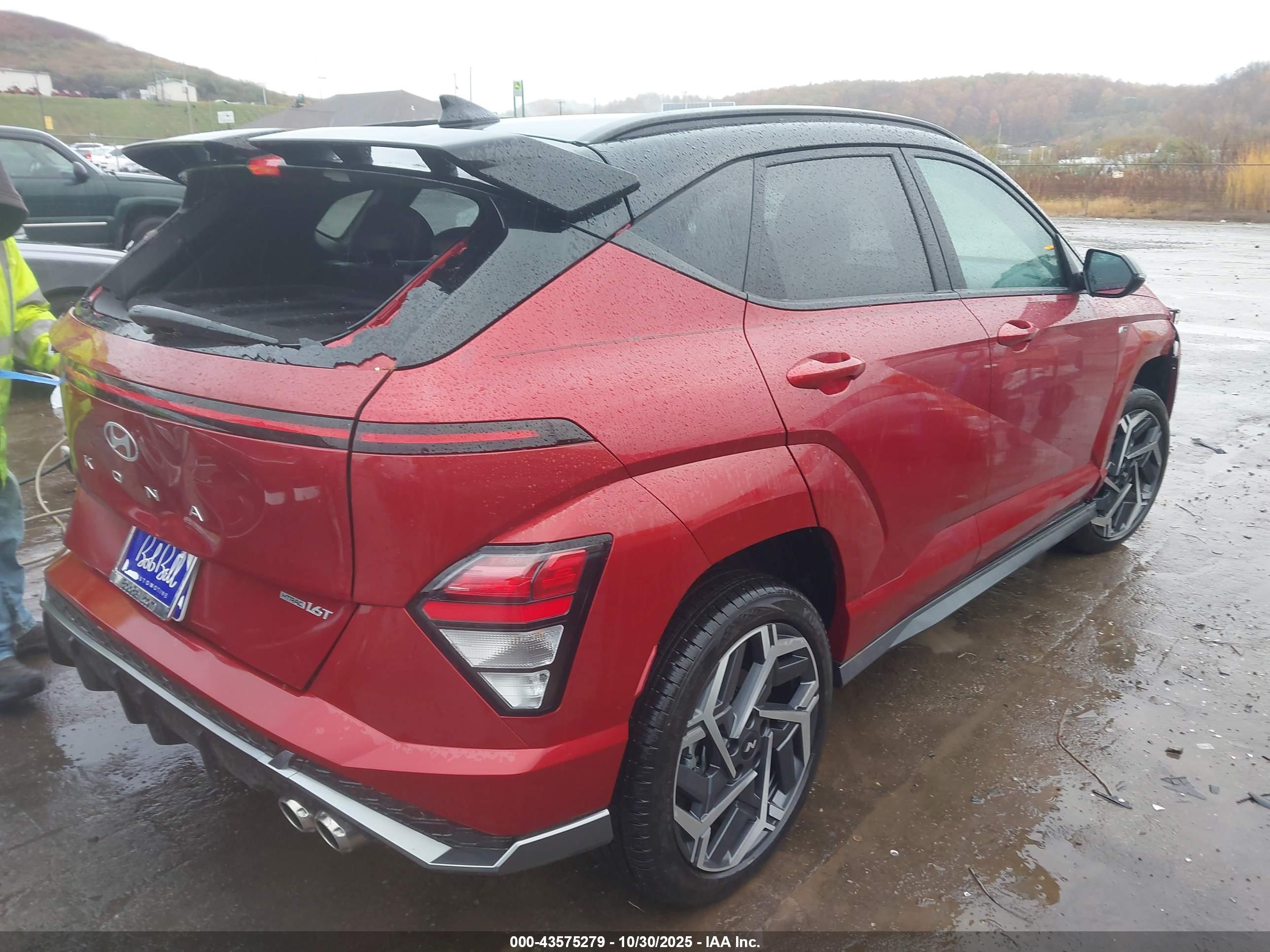 HYUNDAI KONA image 4