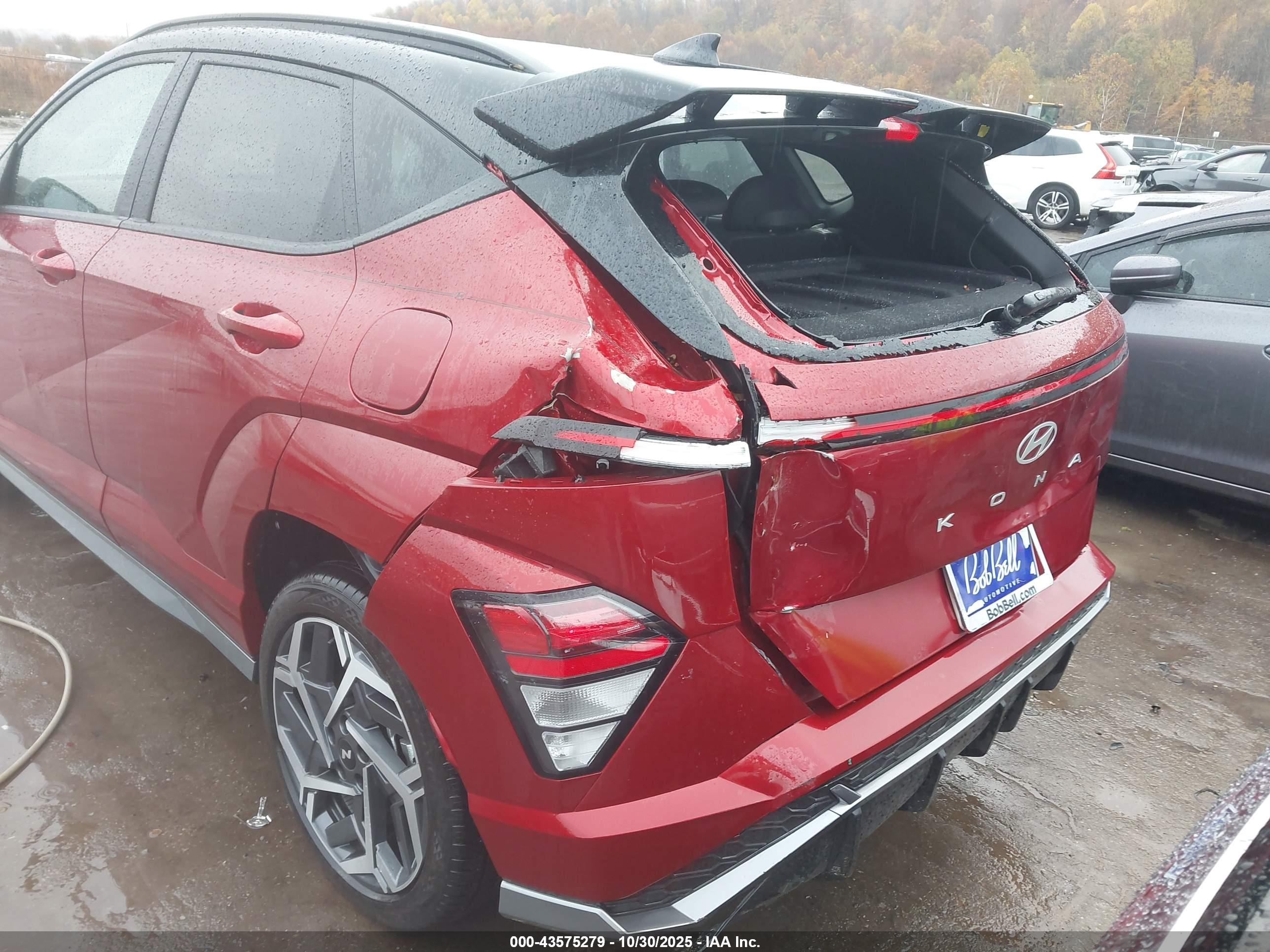 HYUNDAI KONA image 6