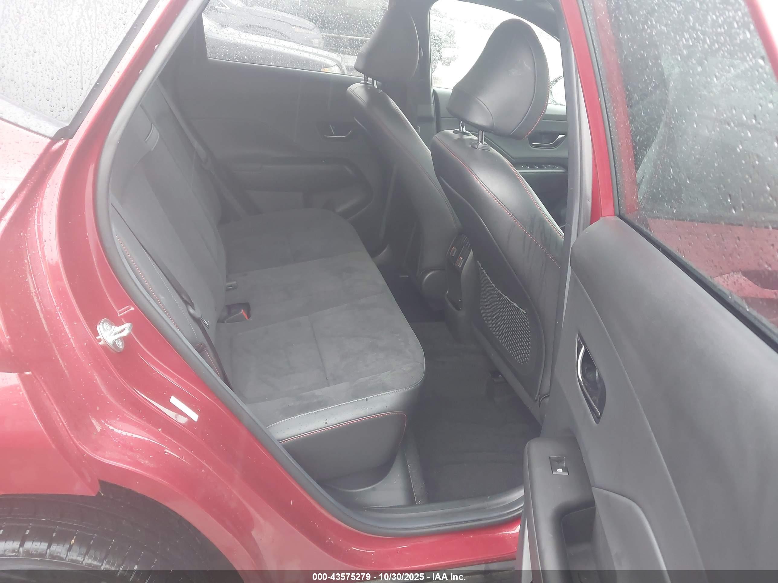 HYUNDAI KONA image 8