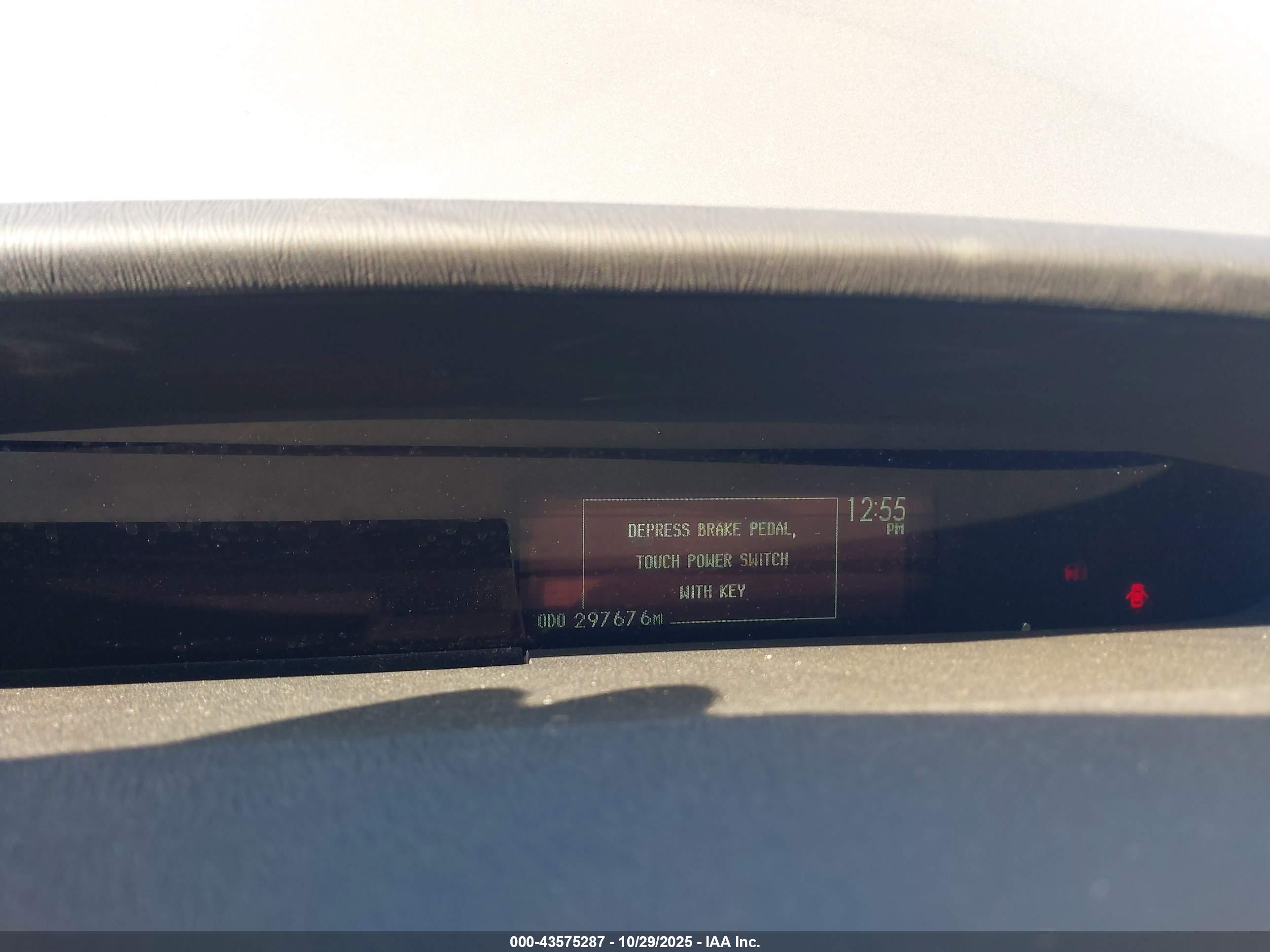 TOYOTA PRIUS image 7